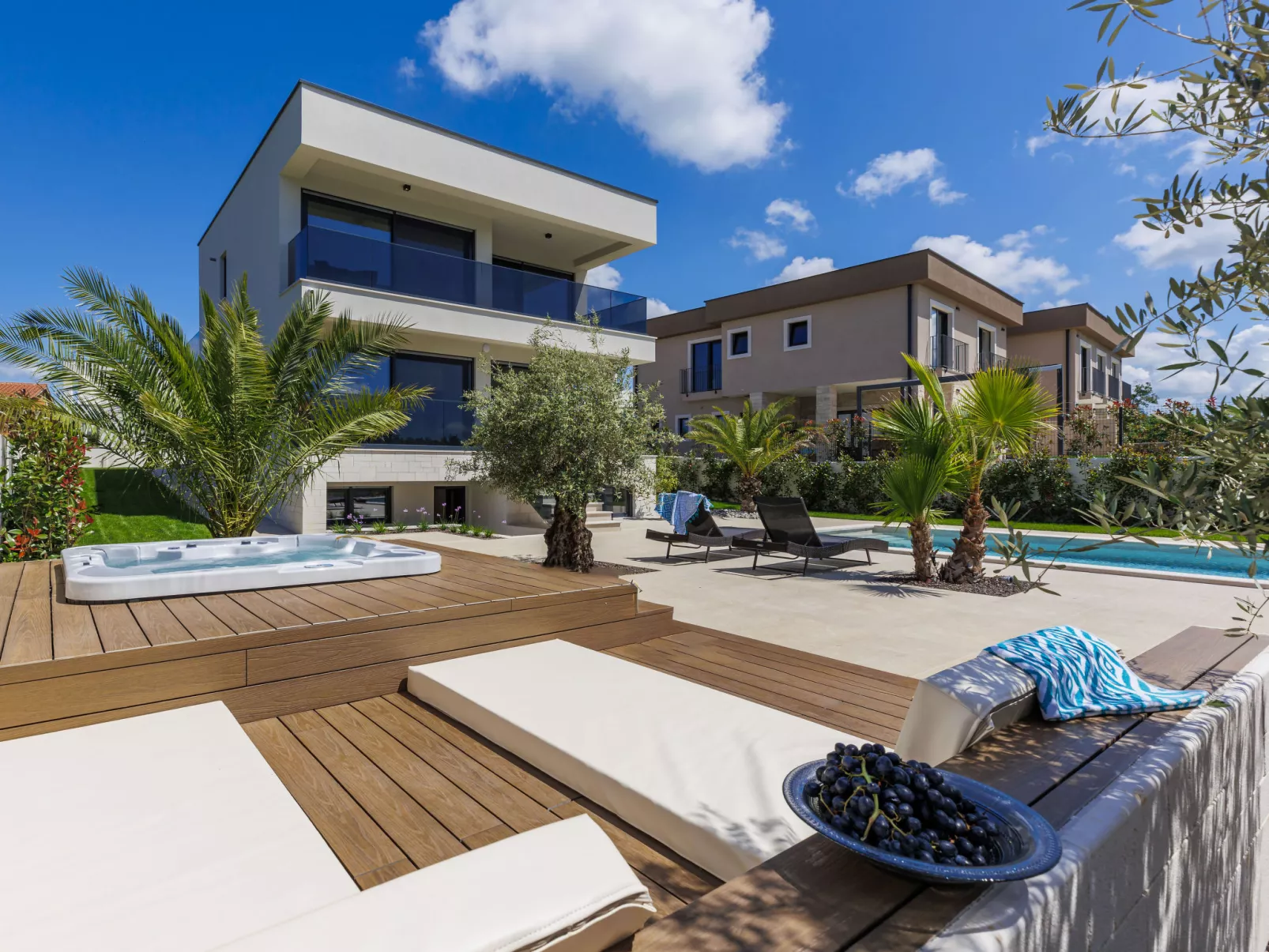 Villa Sandro-Outside