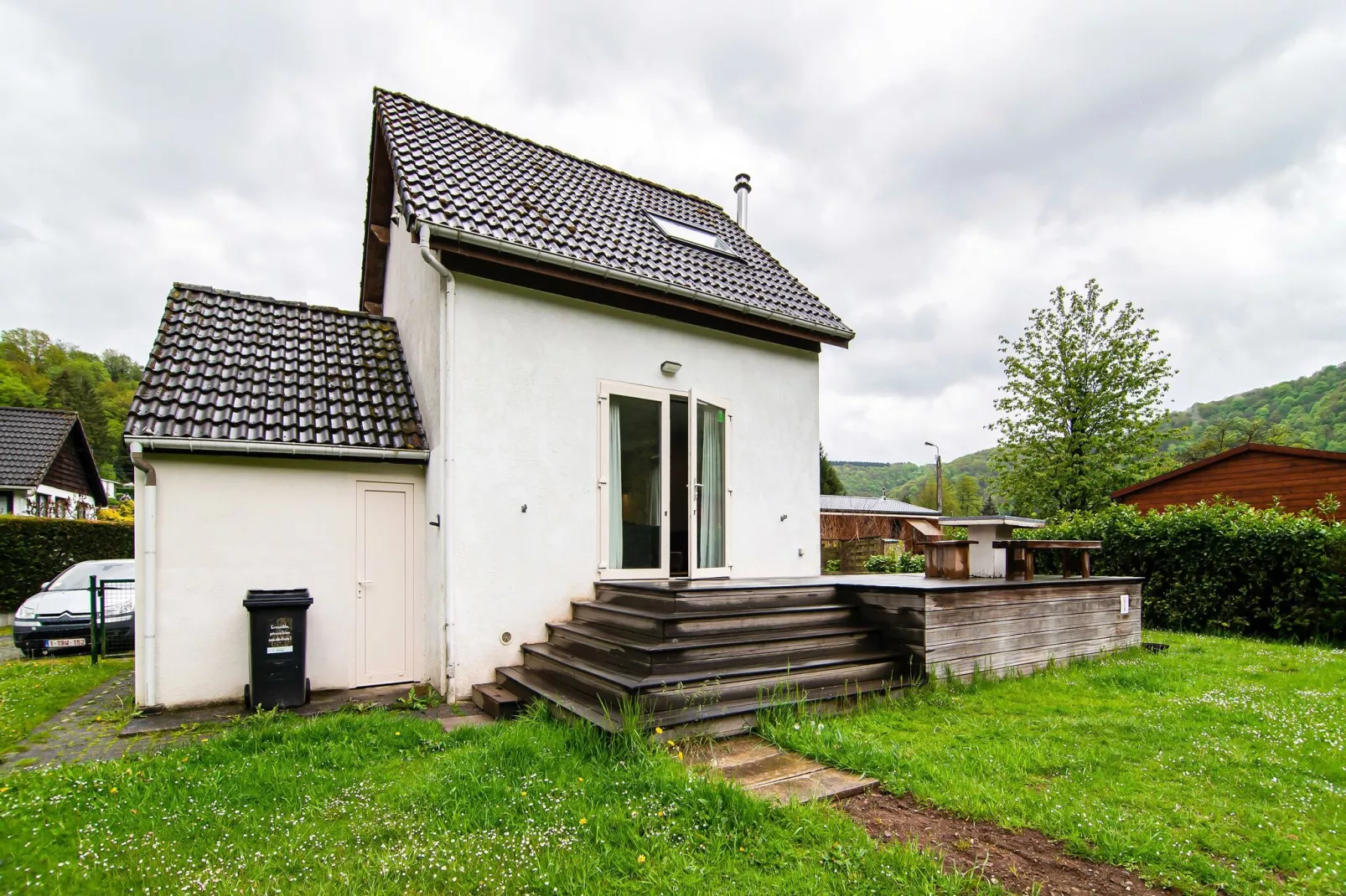 Nr 48-Exterior summer