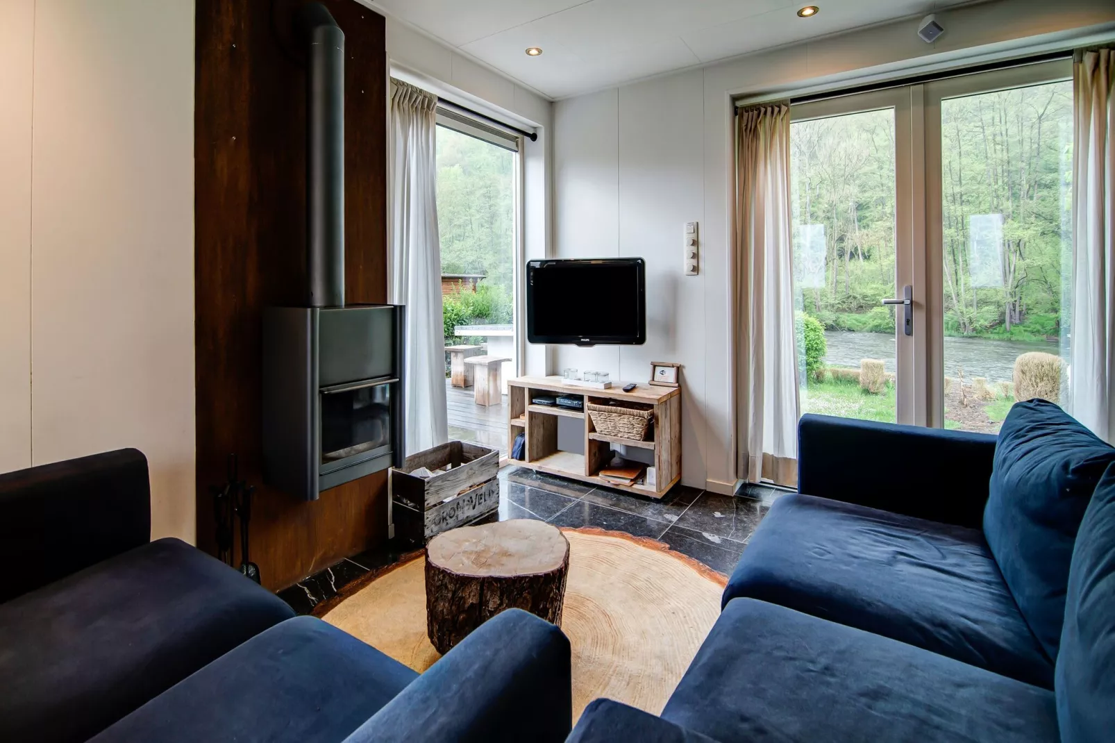 Nr 48-Living room