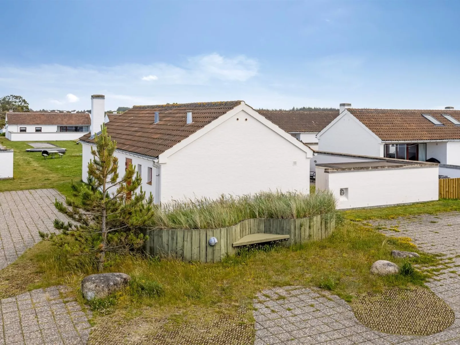 "Leny" - 900m from the sea-Outside