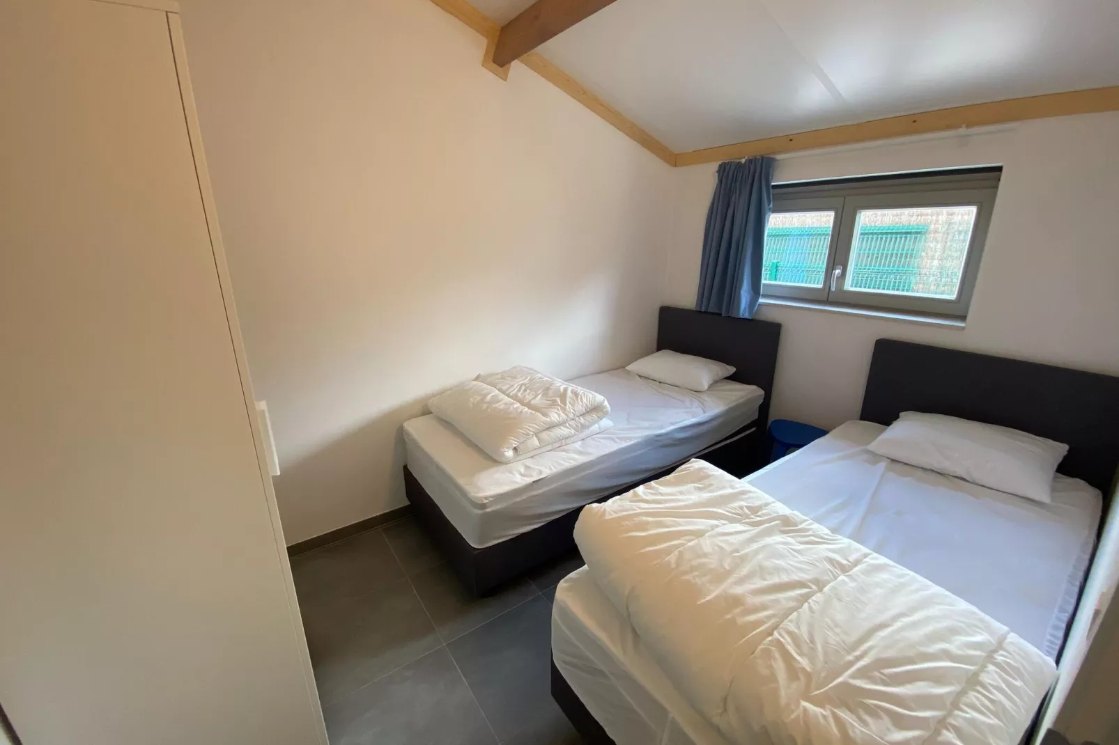WH2 / 52-Bedroom