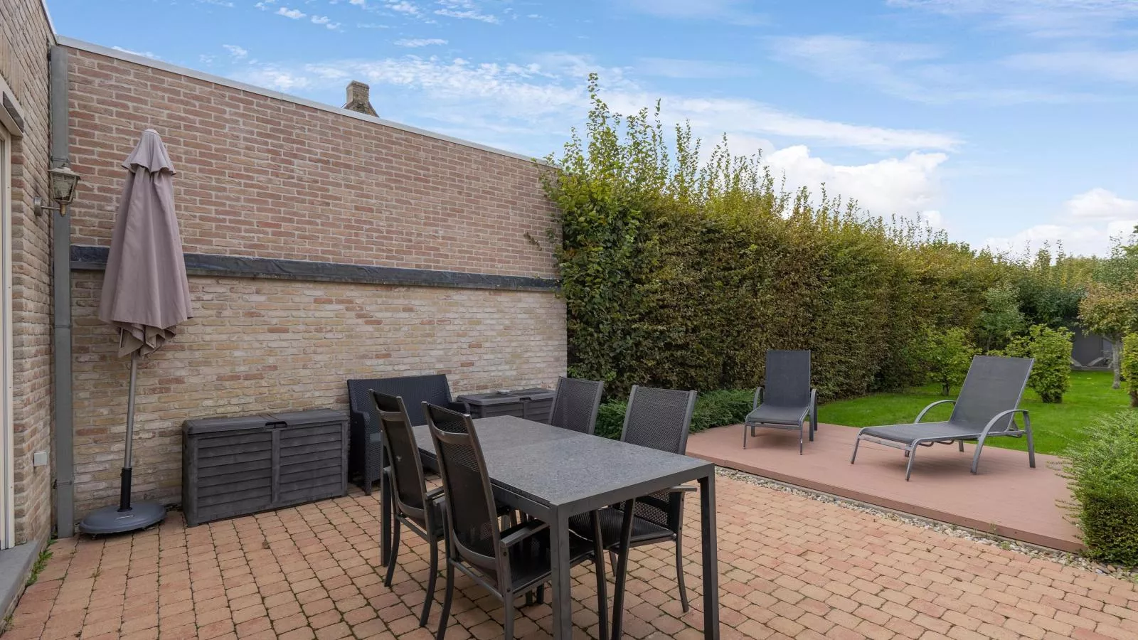 Rust achter de Kust-Terrace balcony