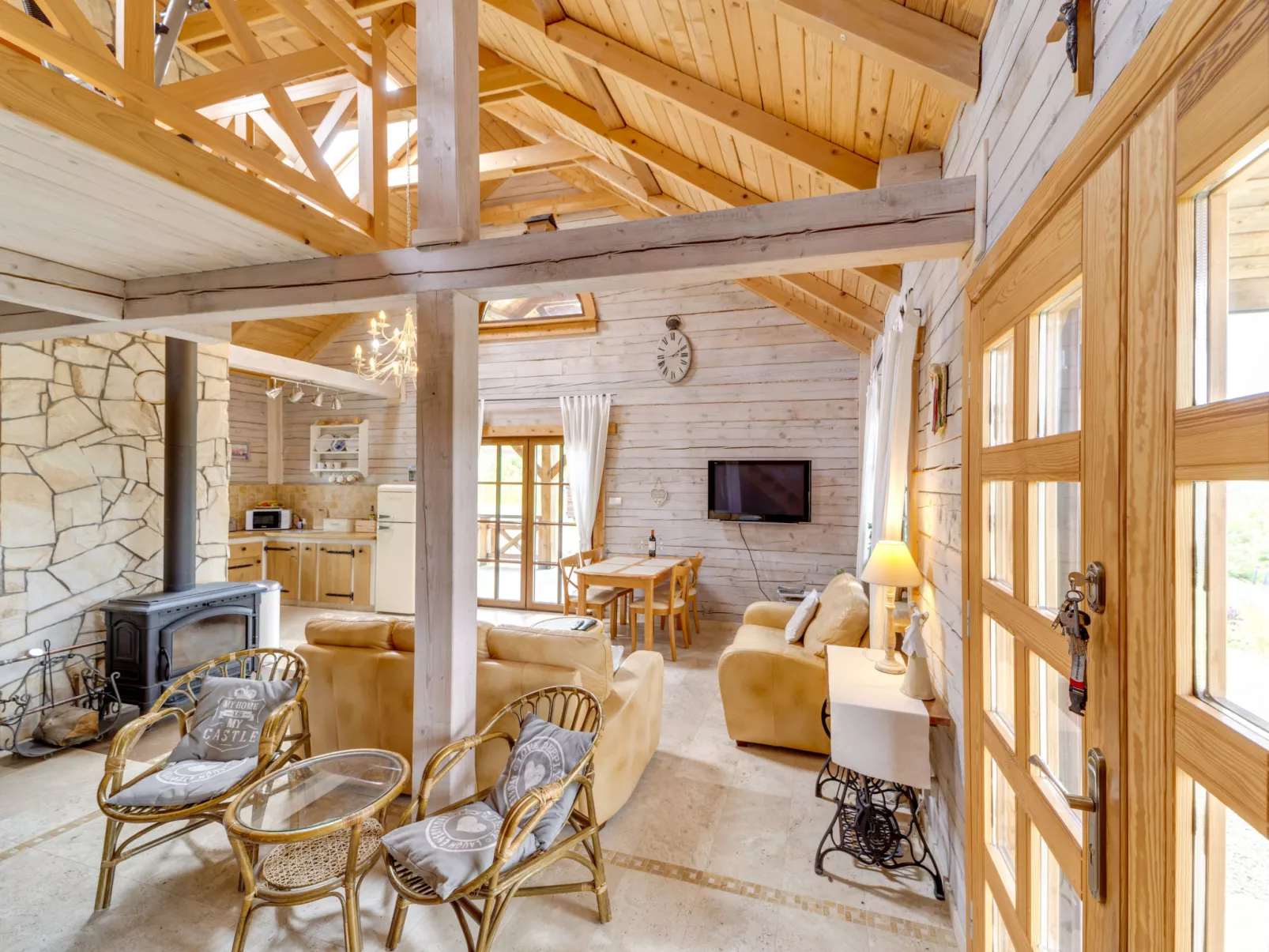 Bieszczady Chata-Inside