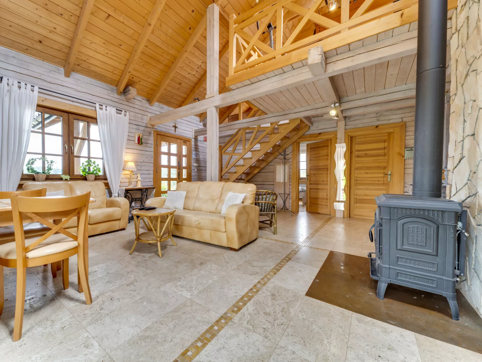 Bieszczady Chata-Inside