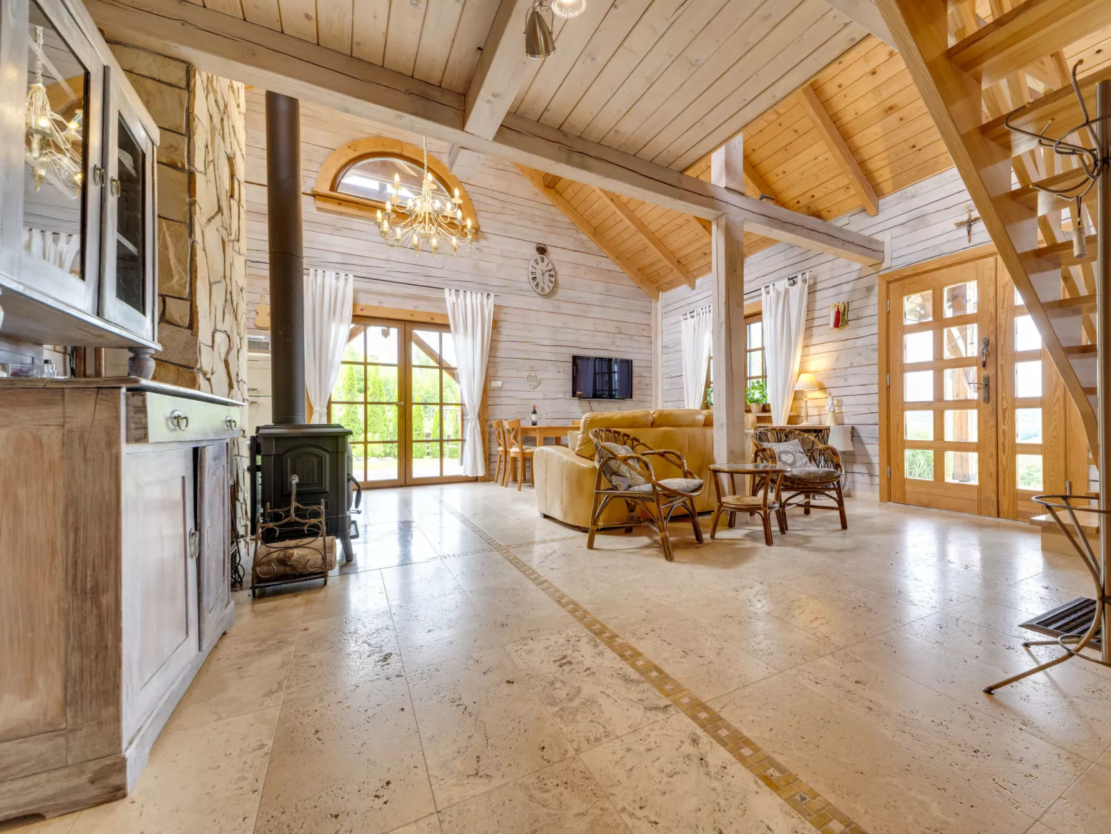 Bieszczady Chata-Inside