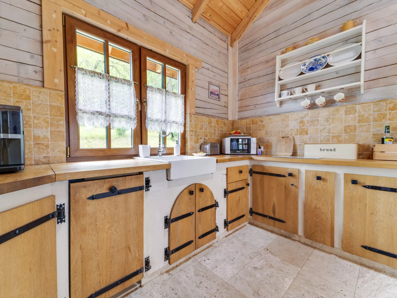 Bieszczady Chata-Inside