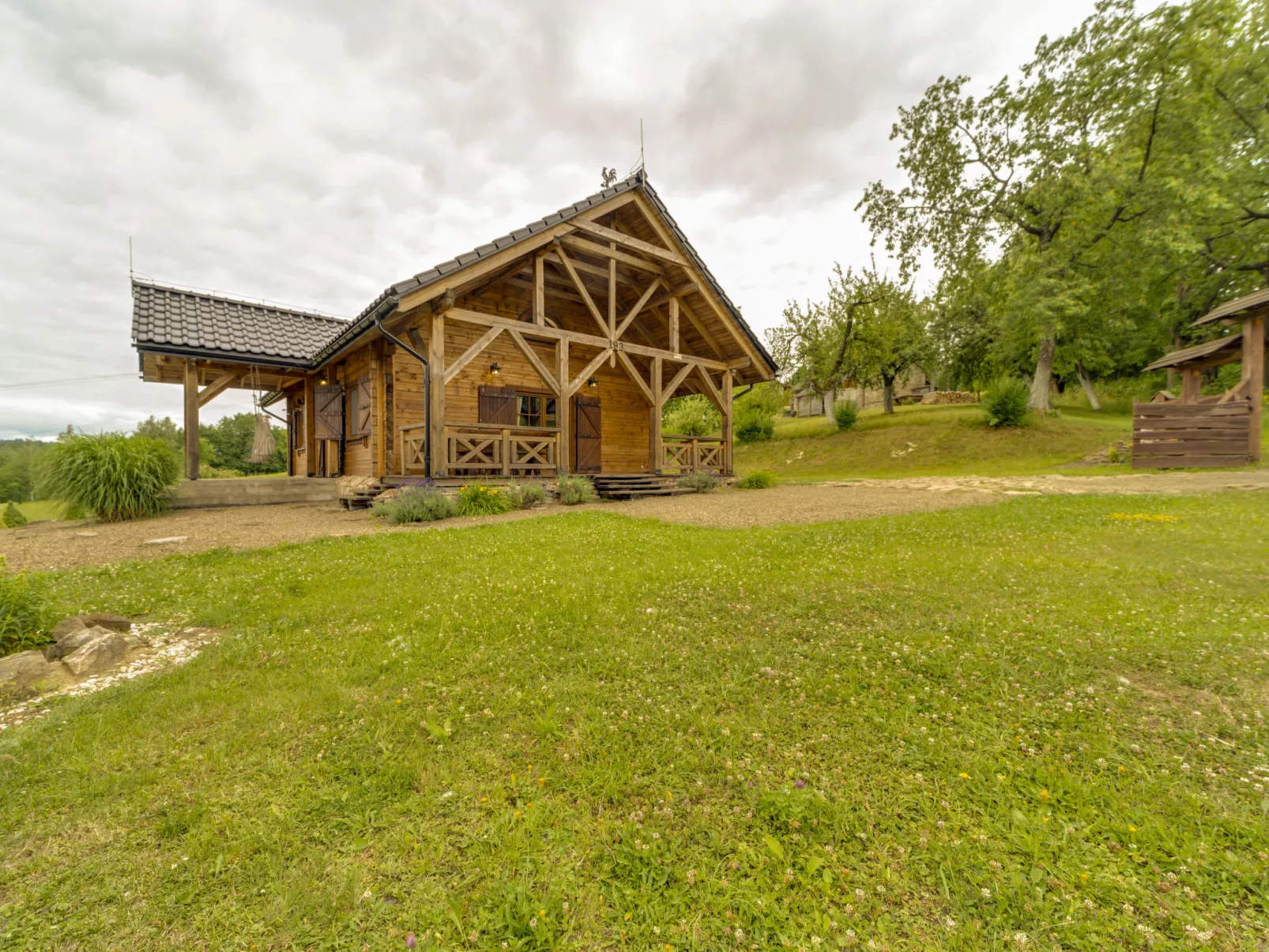 Bieszczady Chata-Outside