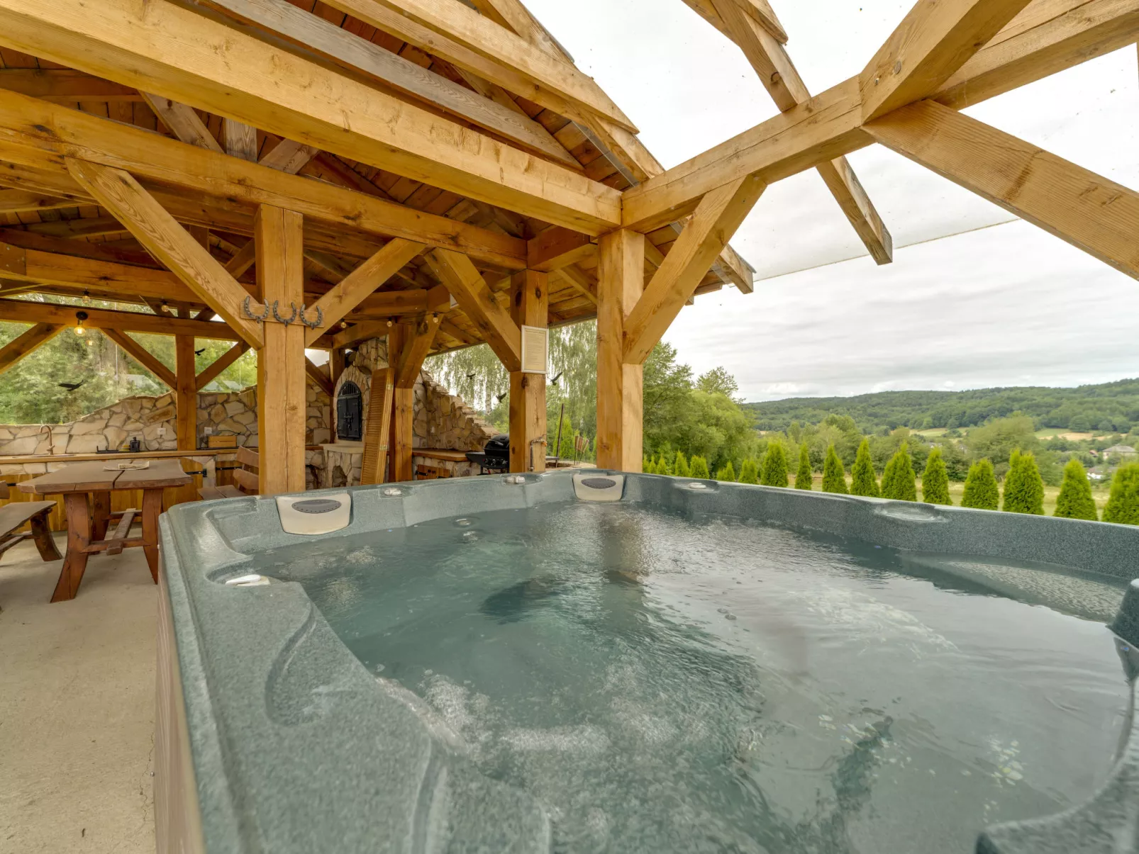 Bieszczady Chata-Outside