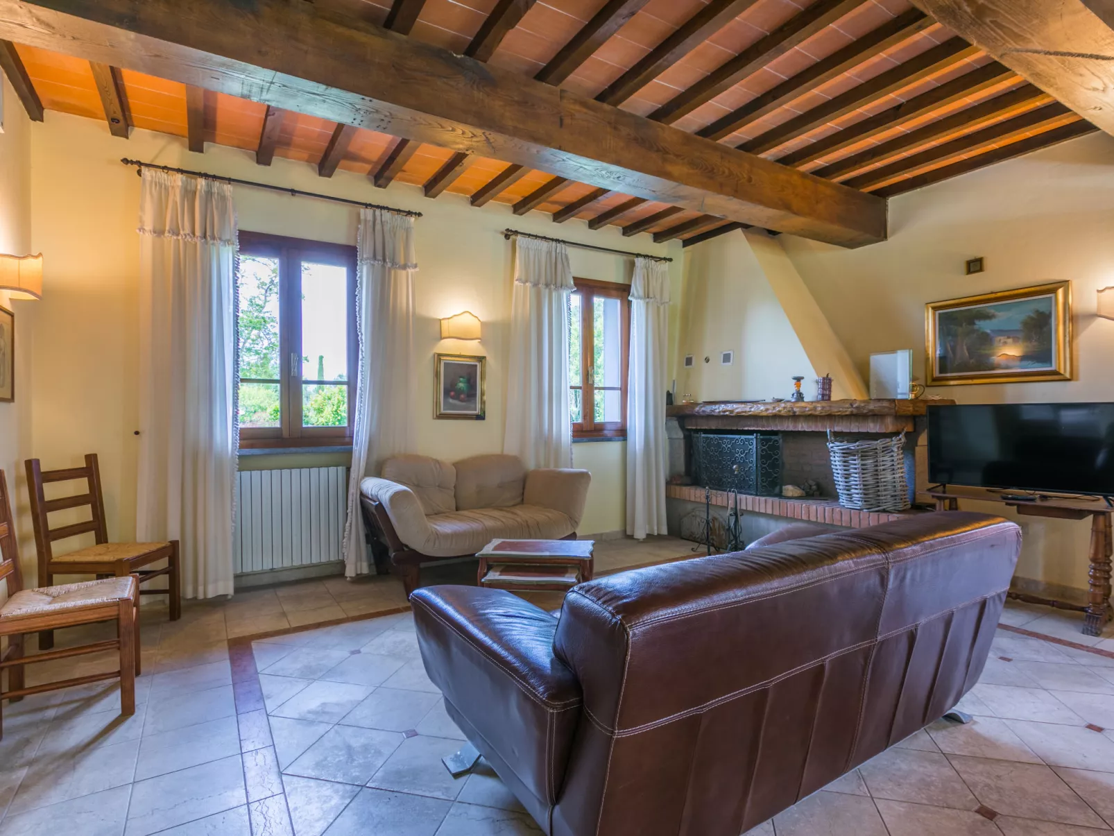 Villa Elena-Inside