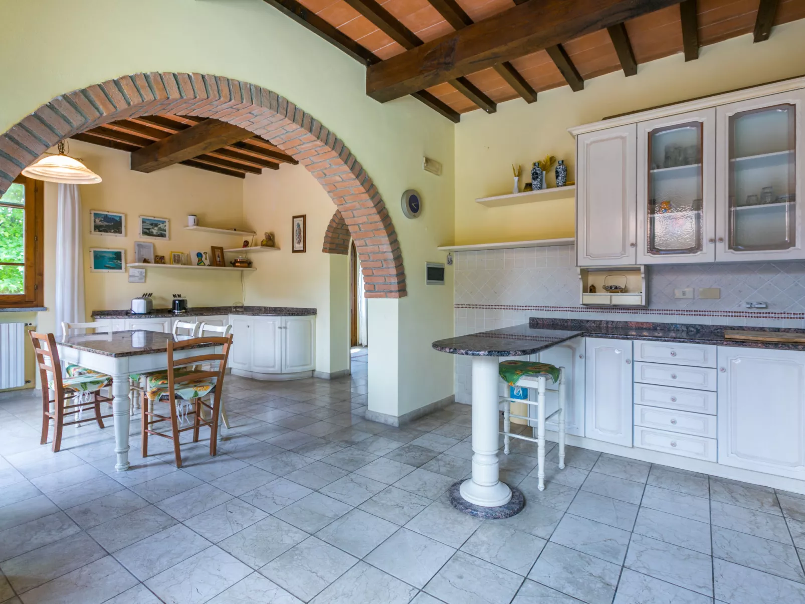 Villa Elena-Inside