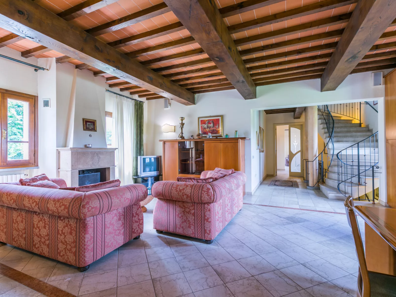Villa Elena-Inside