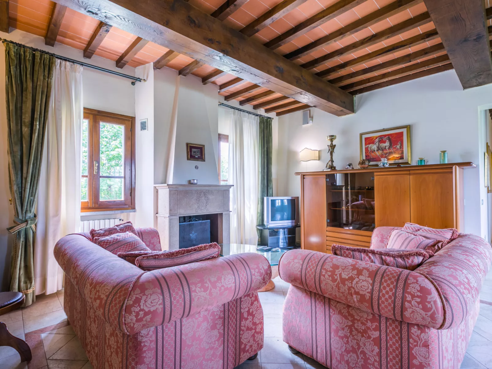 Villa Elena-Inside