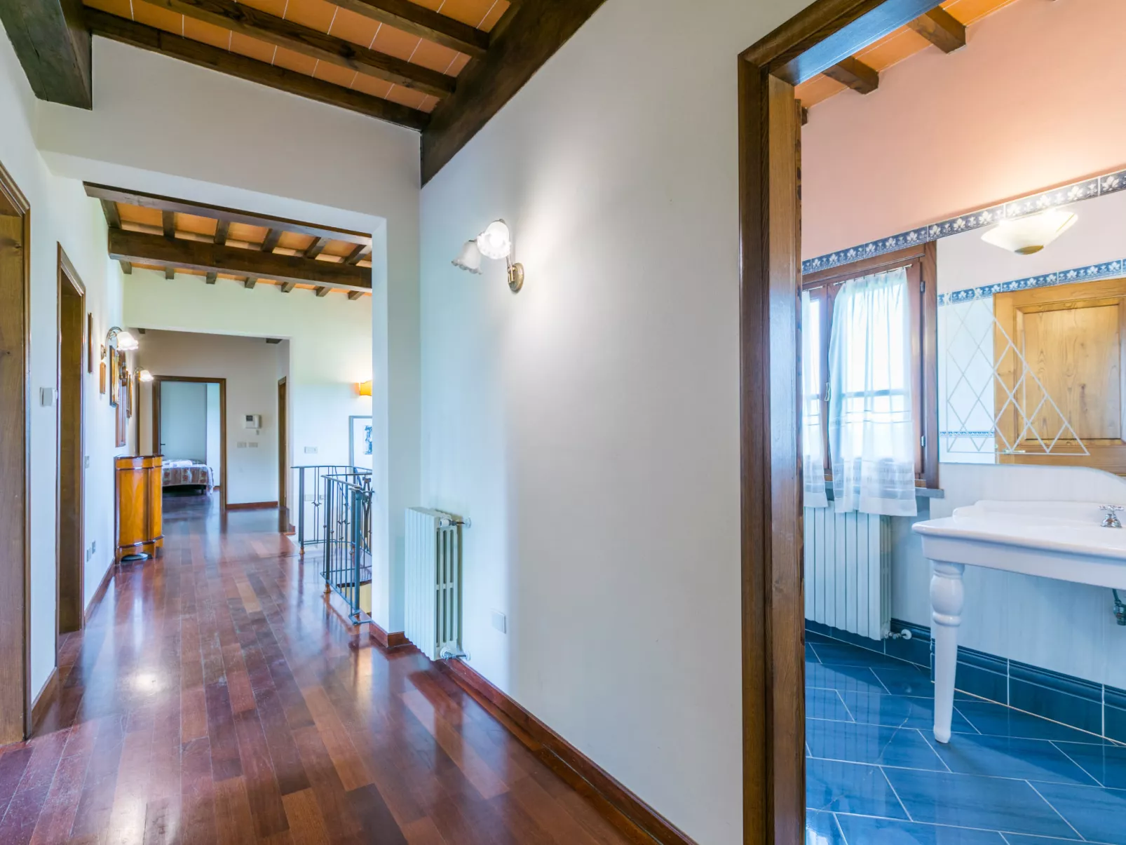 Villa Elena-Inside