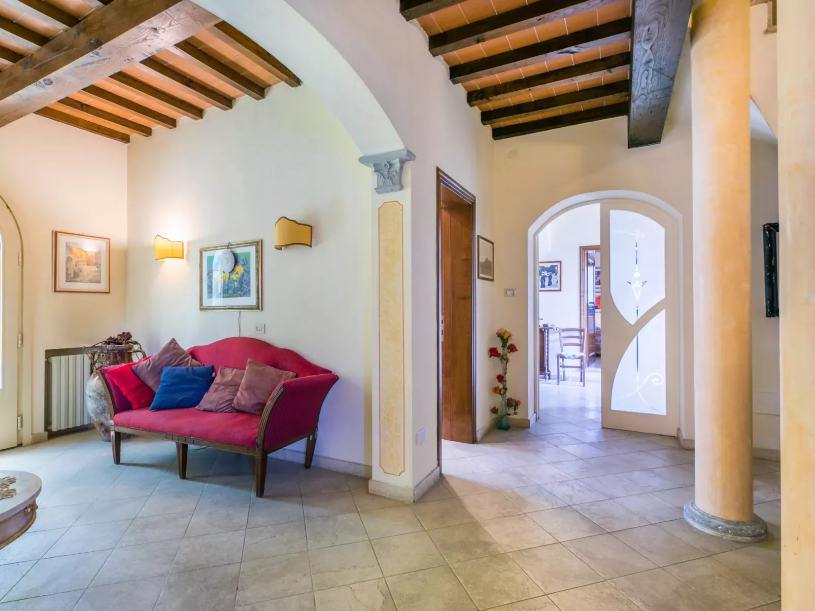 Villa Elena-Inside