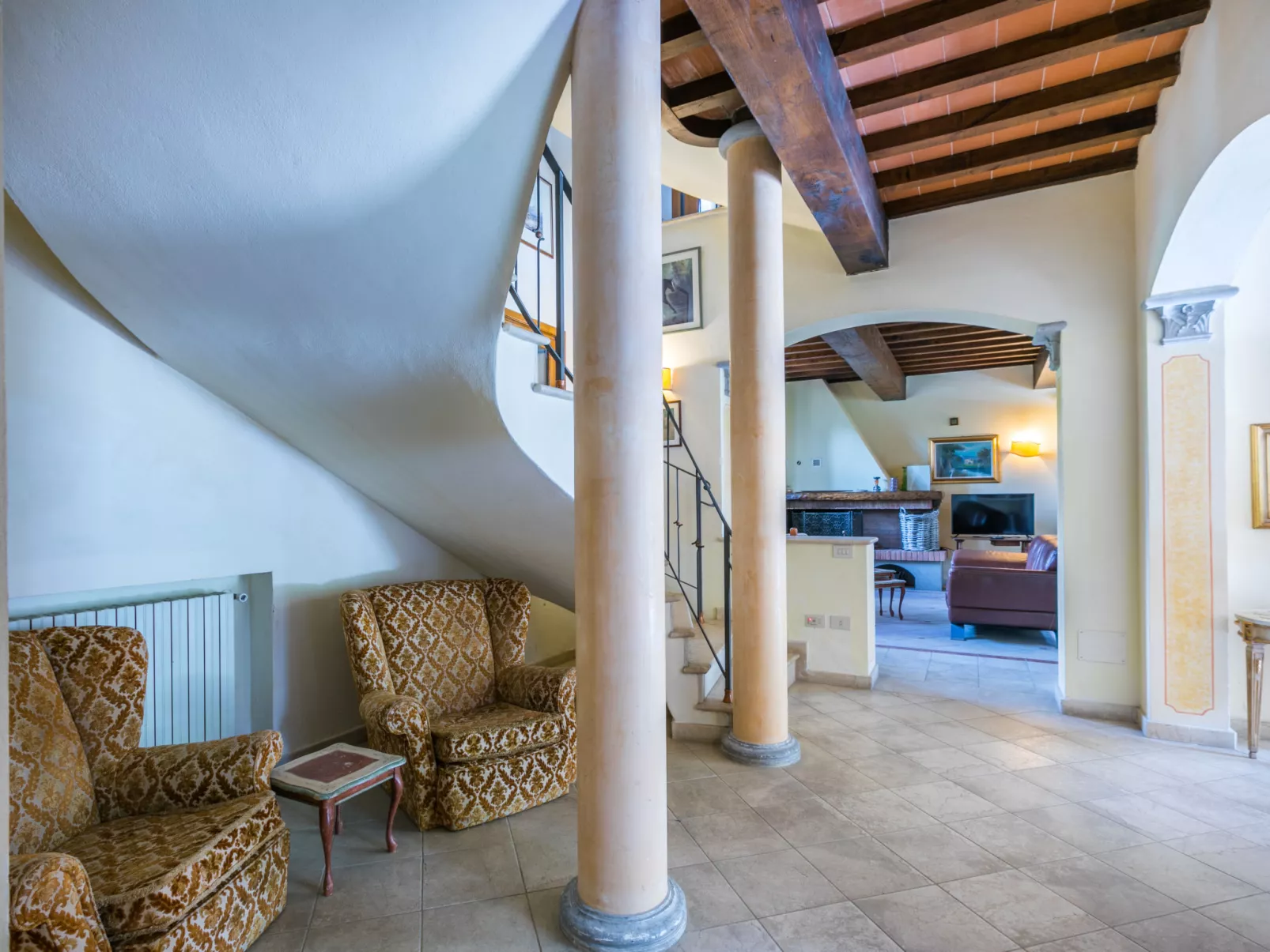 Villa Elena-Inside