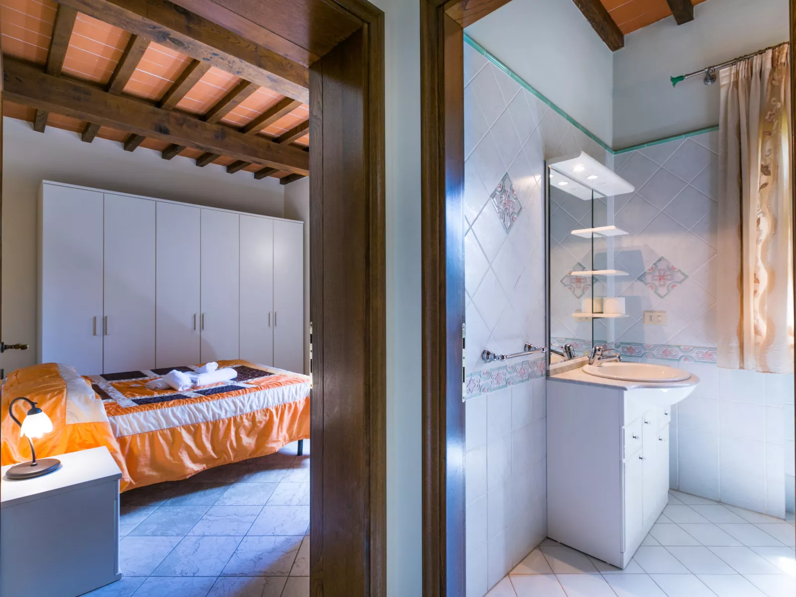 Villa Elena-Inside