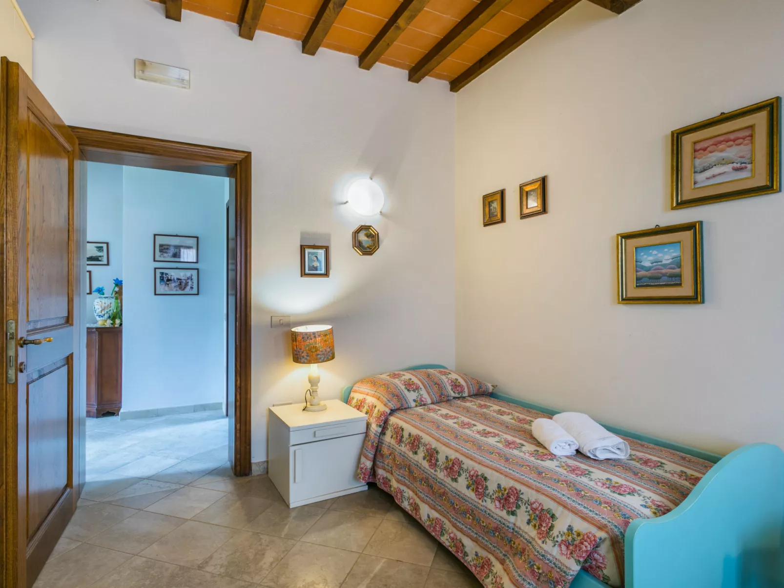 Villa Elena-Inside