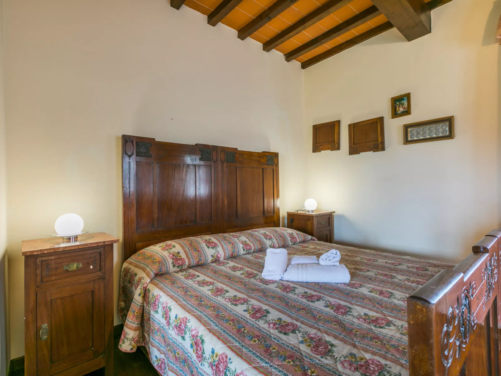 Villa Elena-Inside