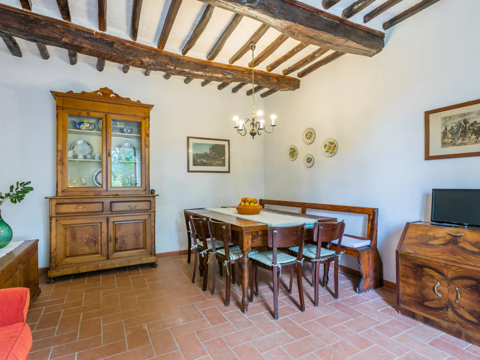 Tenuta La Colonna-Inside