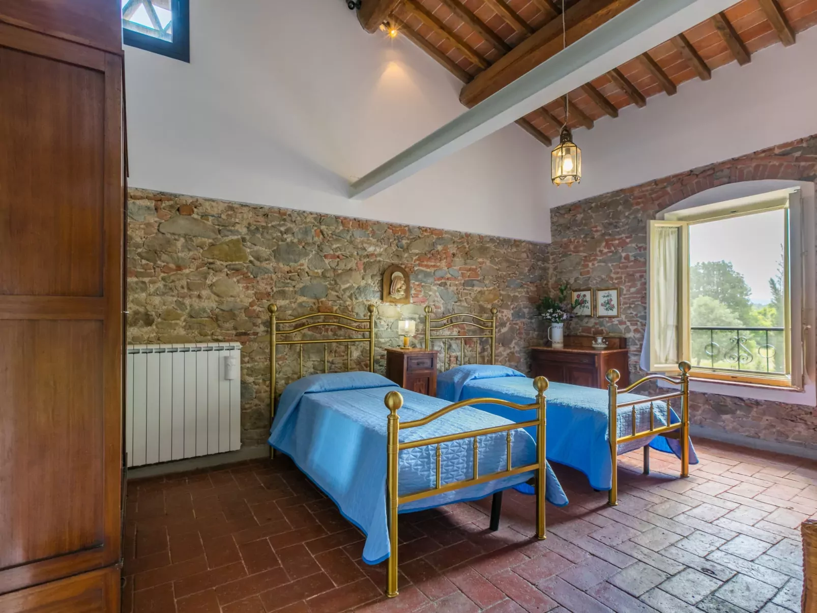 Tenuta La Colonna-Inside