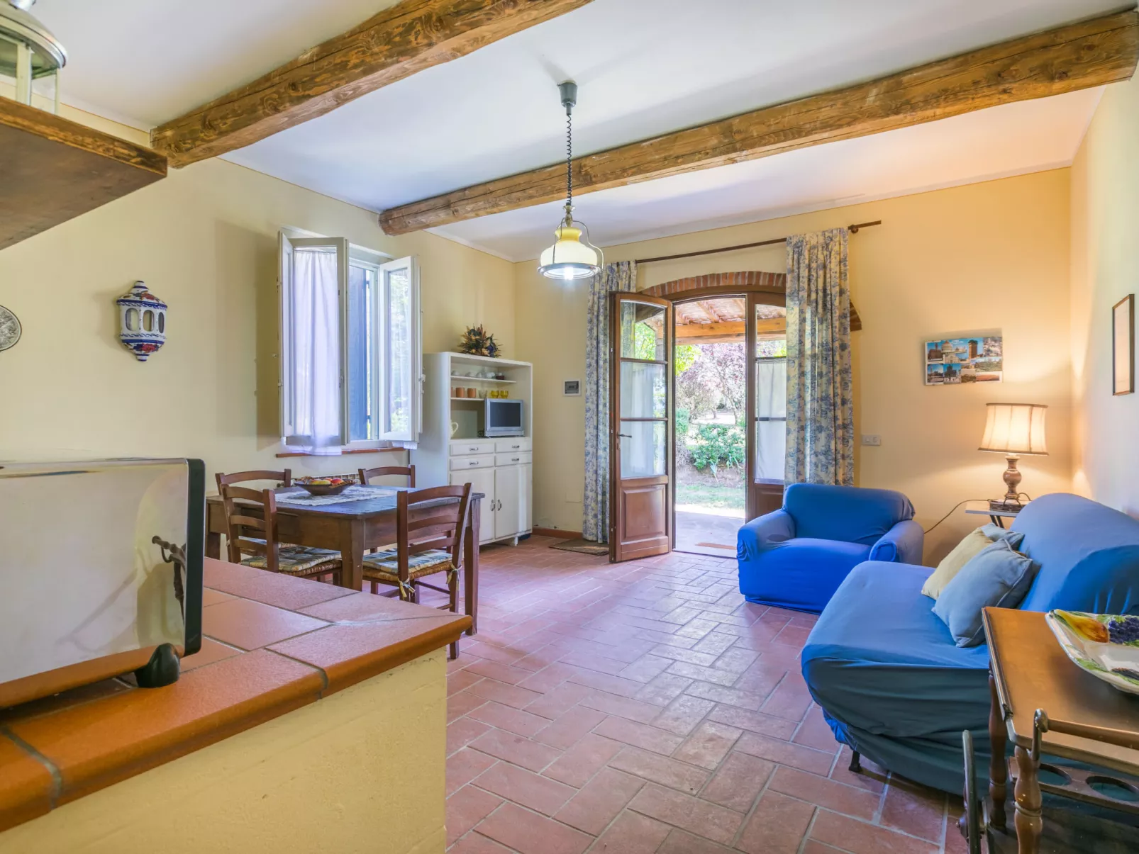 Tenuta La Colonna-Inside