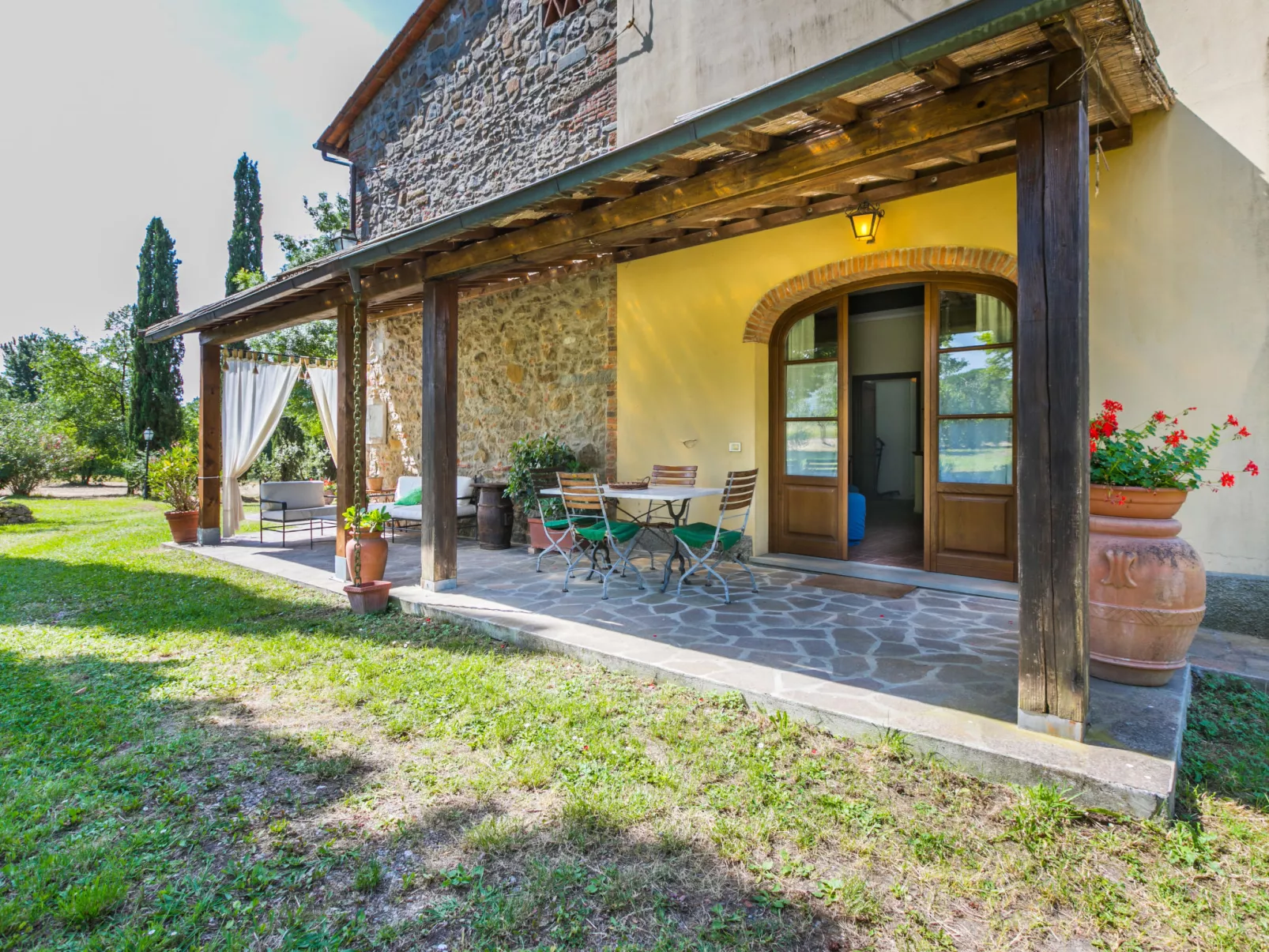 Tenuta La Colonna-Outside