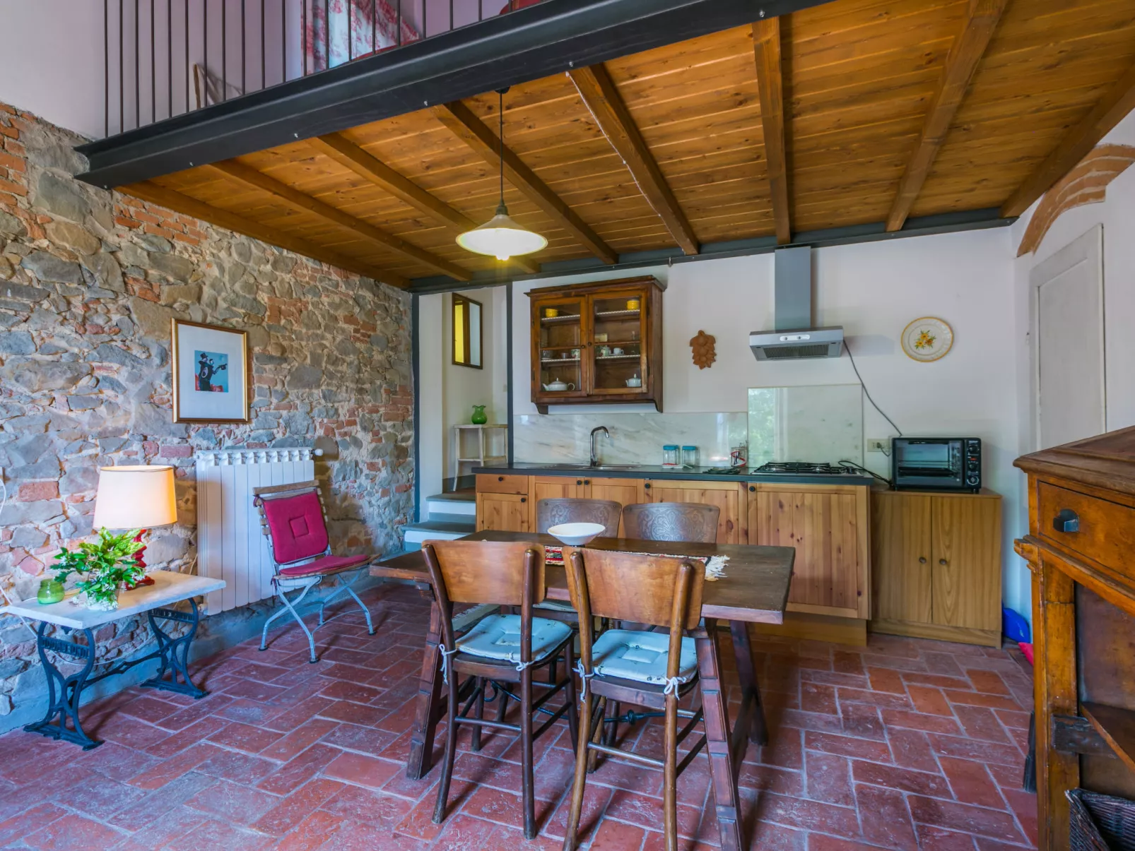 Tenuta La Colonna-Inside