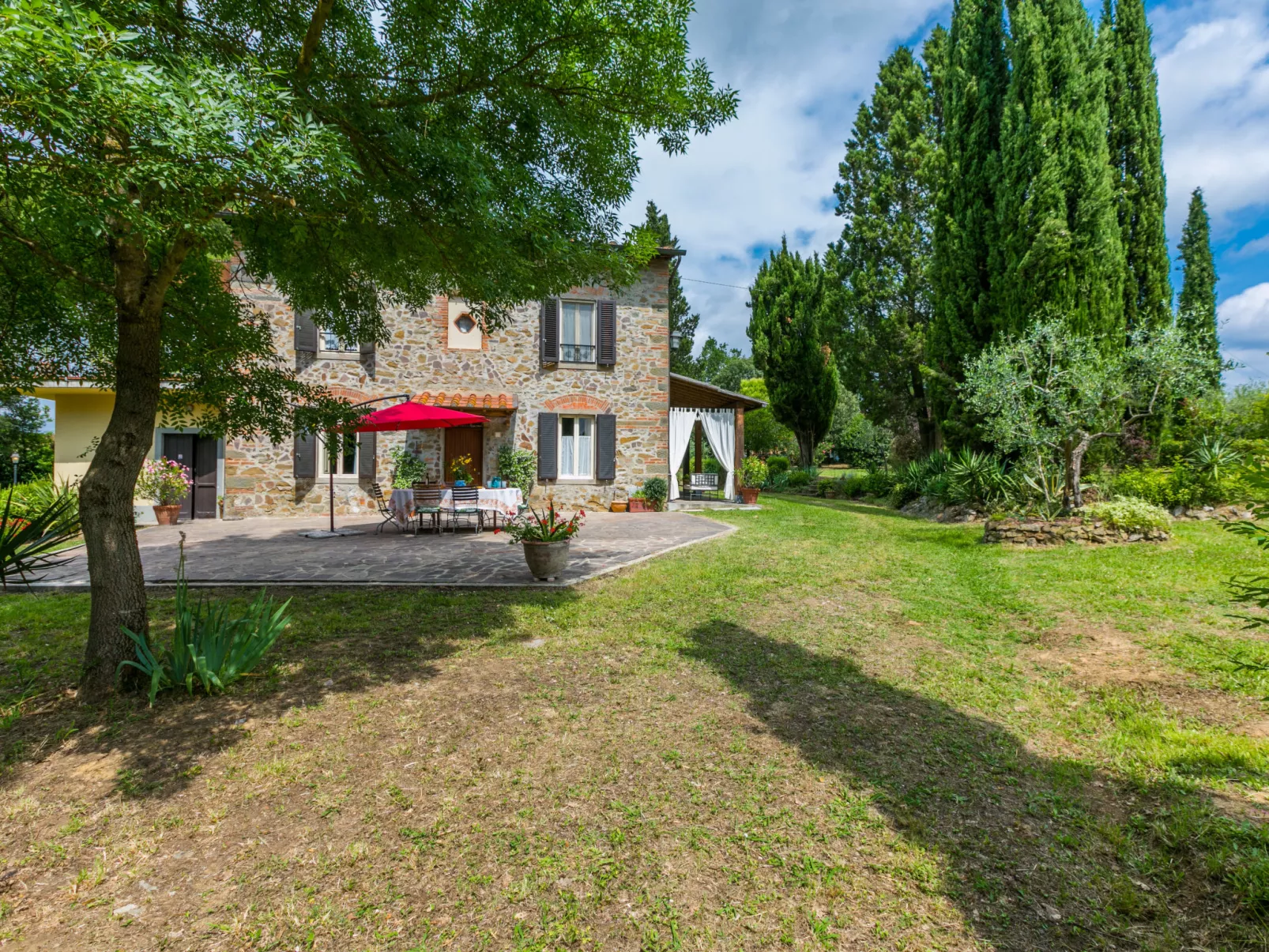 Tenuta La Colonna-Outside