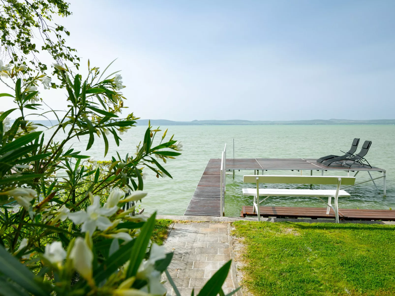 Lakefront 2-Outside
