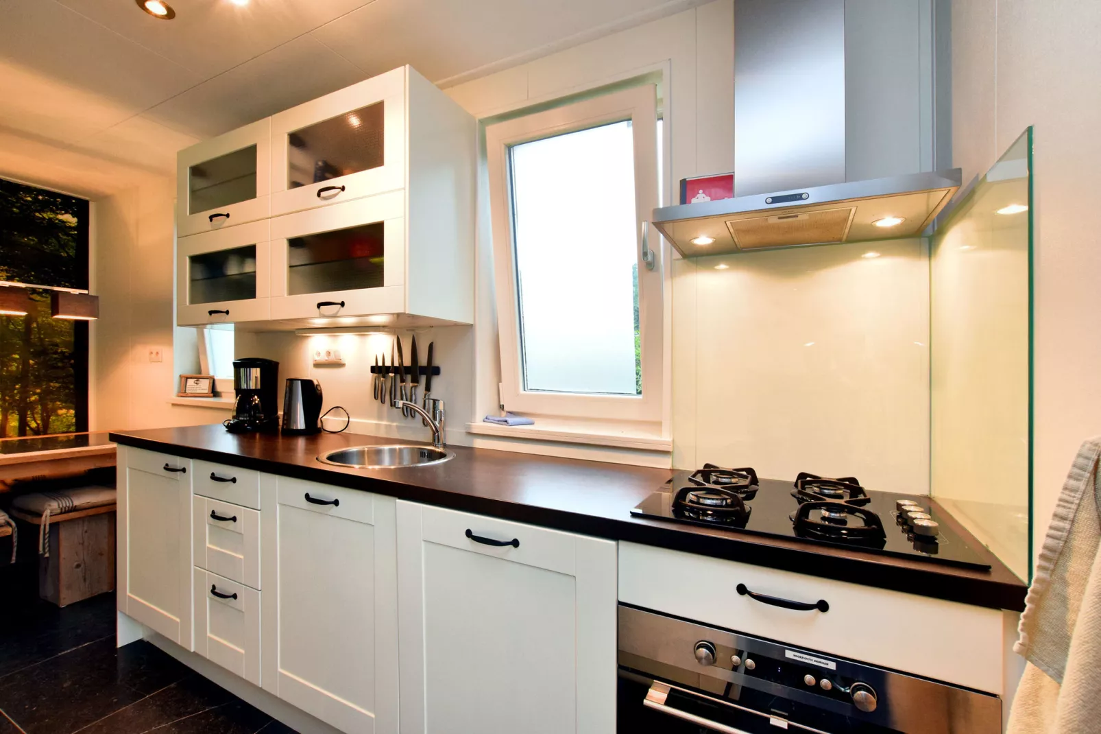 Nr 48-Kitchen