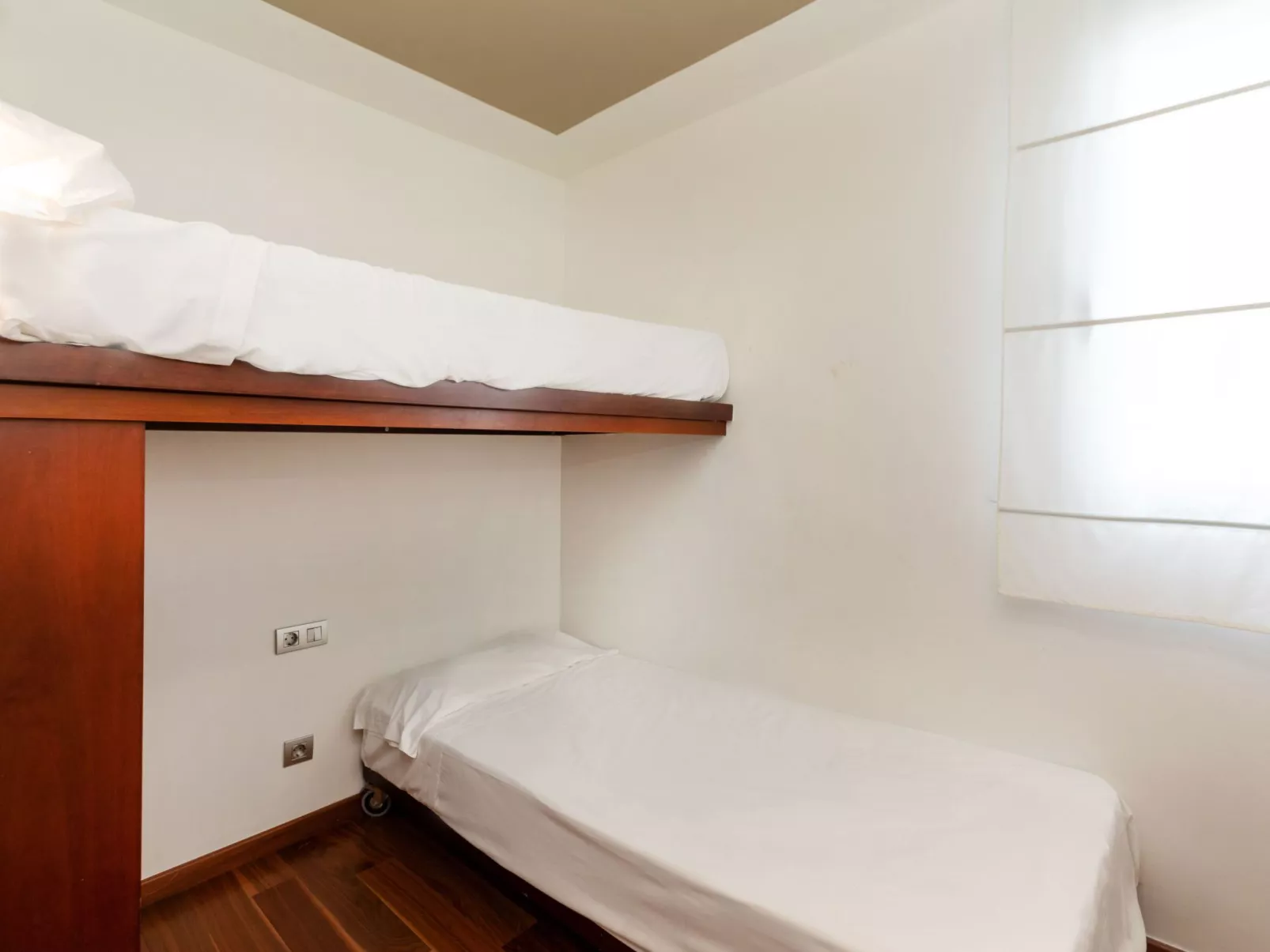 Punta Aromir-Inside