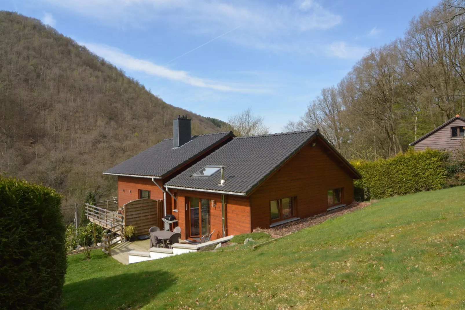 Le 51-Exterior summer