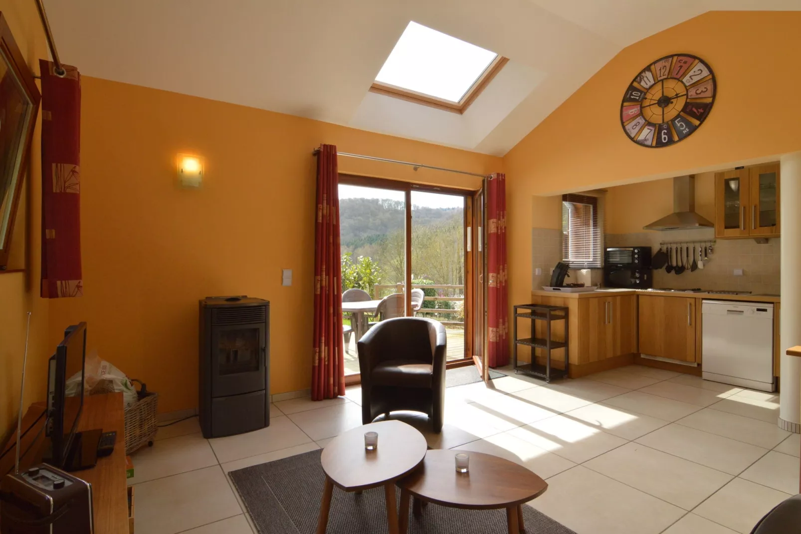 Le 51-Living room