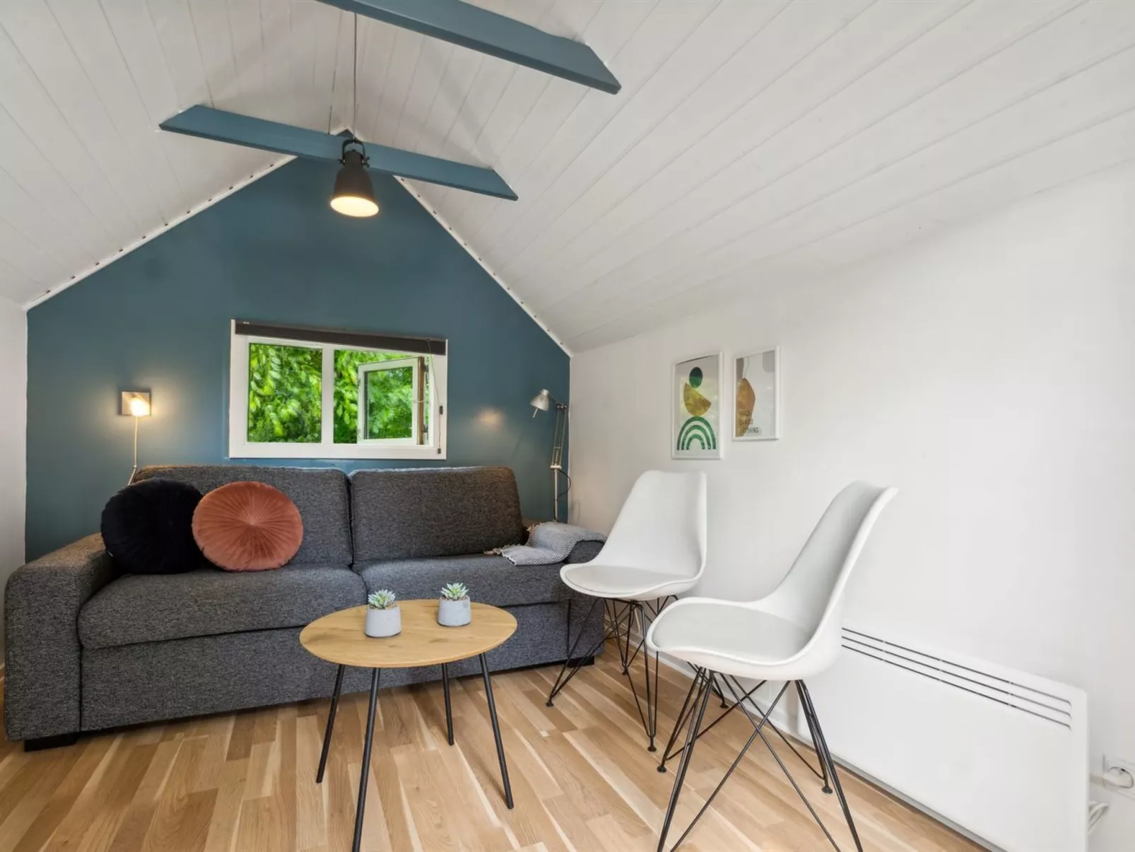 "Jette" - 30km from the sea-Inside