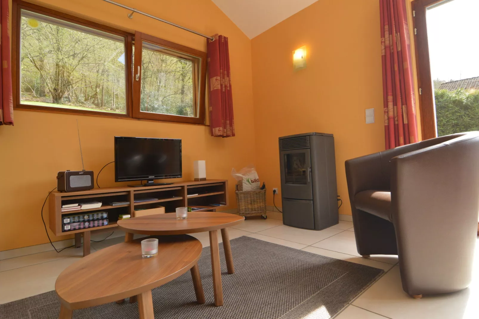 Le 51-Living room