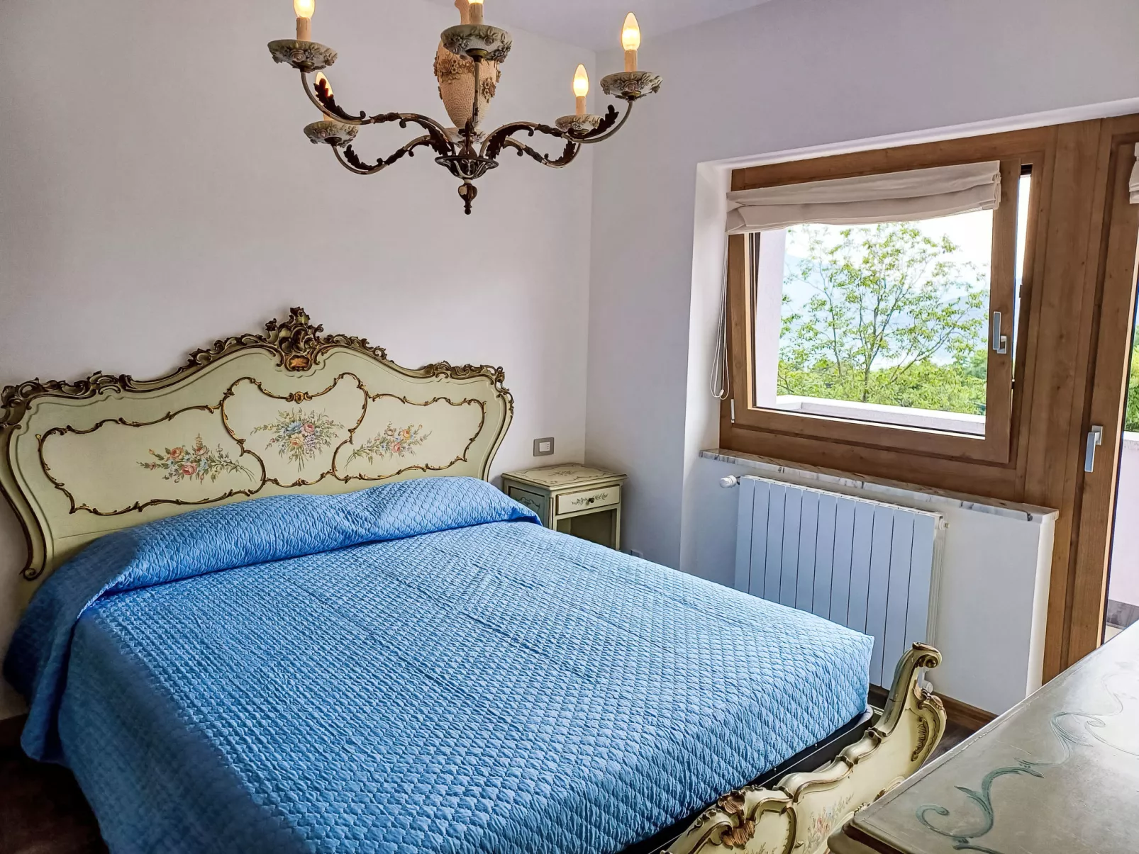 Angelina House-Dedans