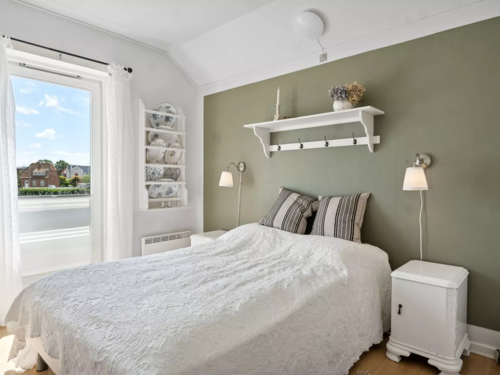 "Reimer" - 10m from the sea-Inside