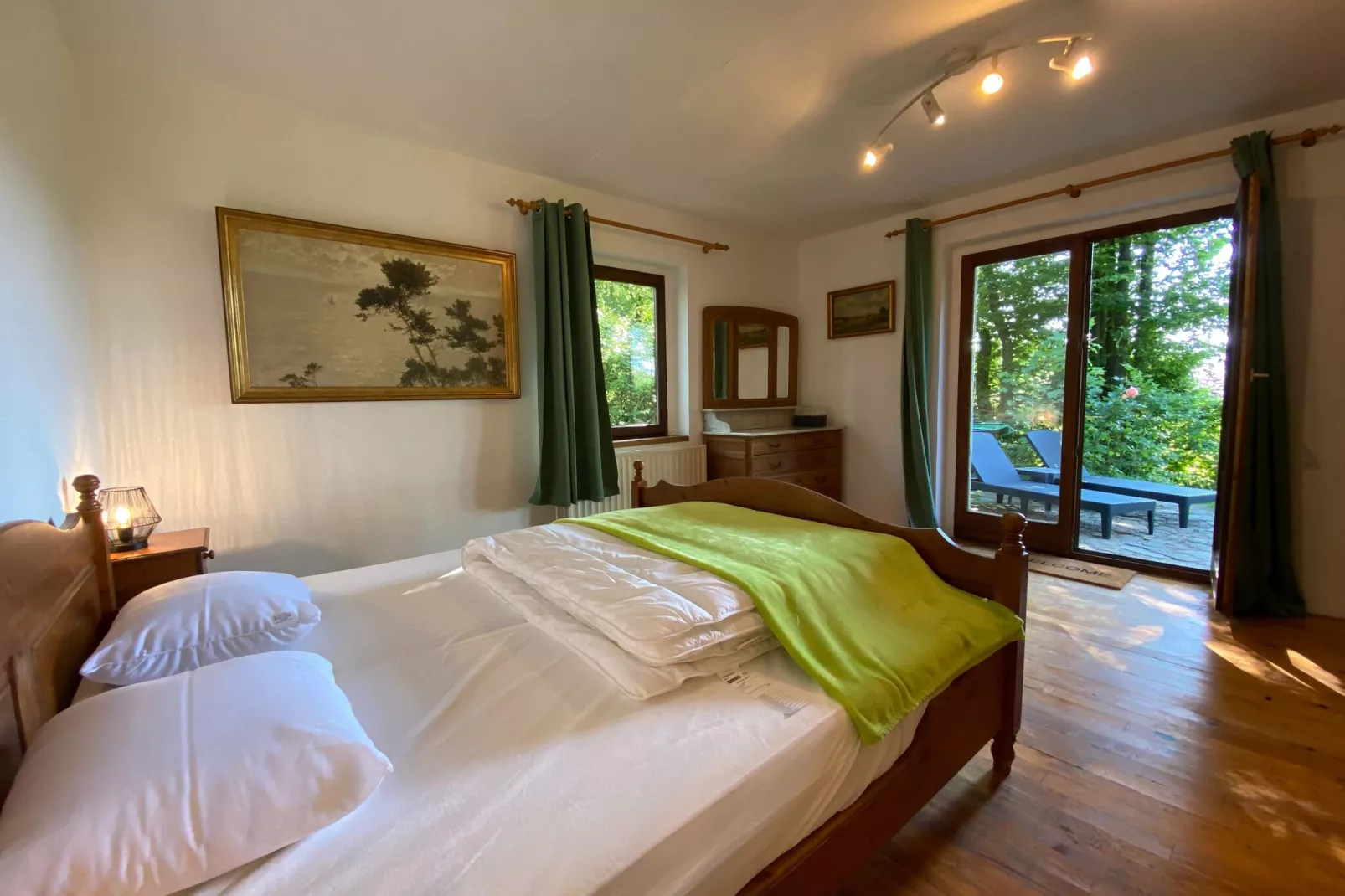 Boogie House-Bedroom