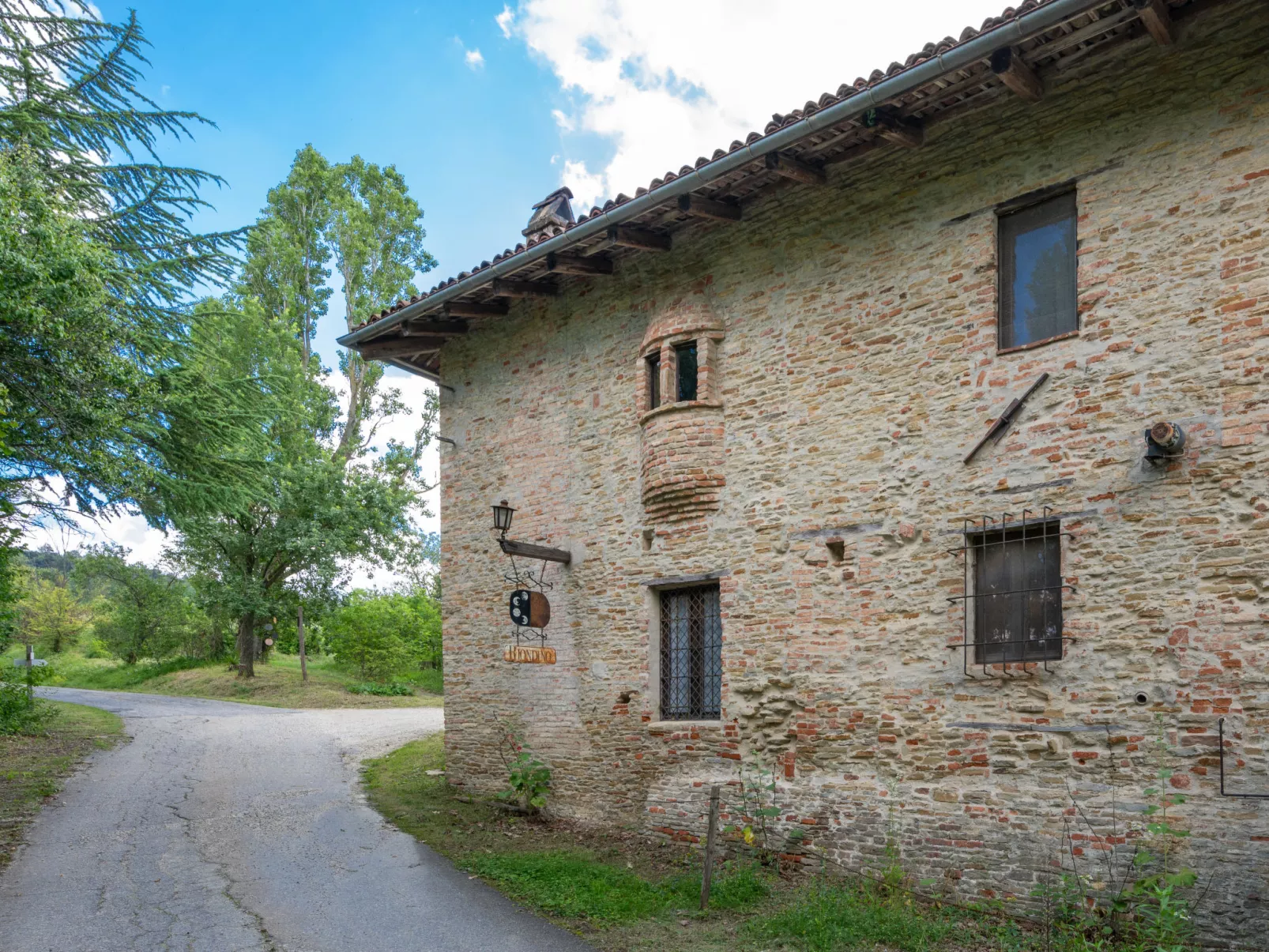 Borgo del Riondino-Outside