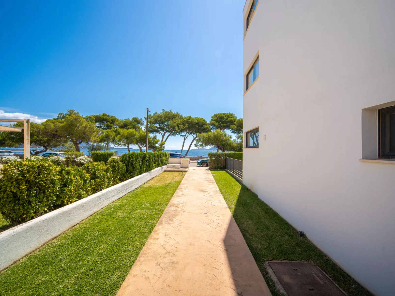 Oratge Beach Views-Outside