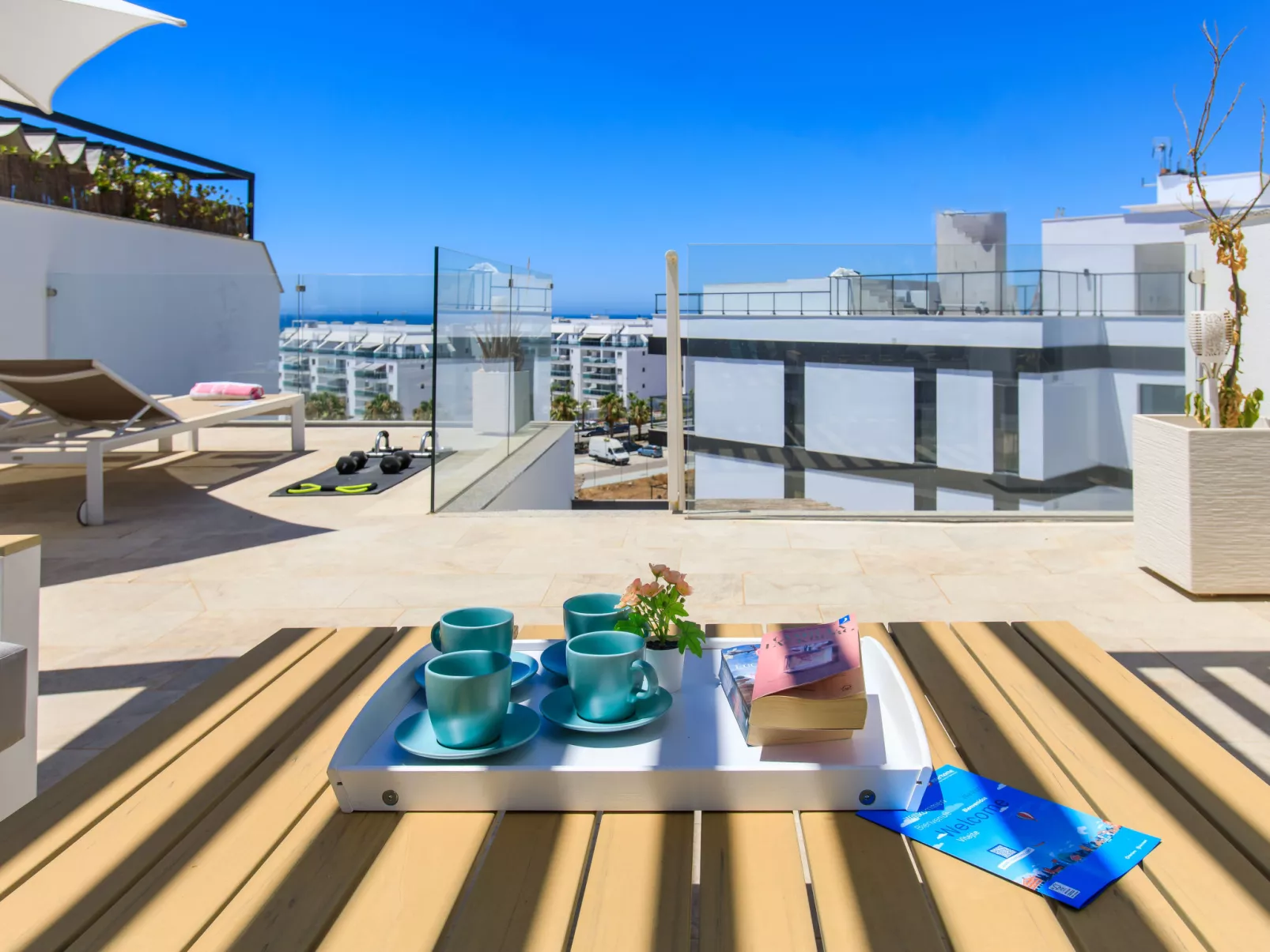 Serenebay Apartment SeaView/Roof Terrace-Drinnen