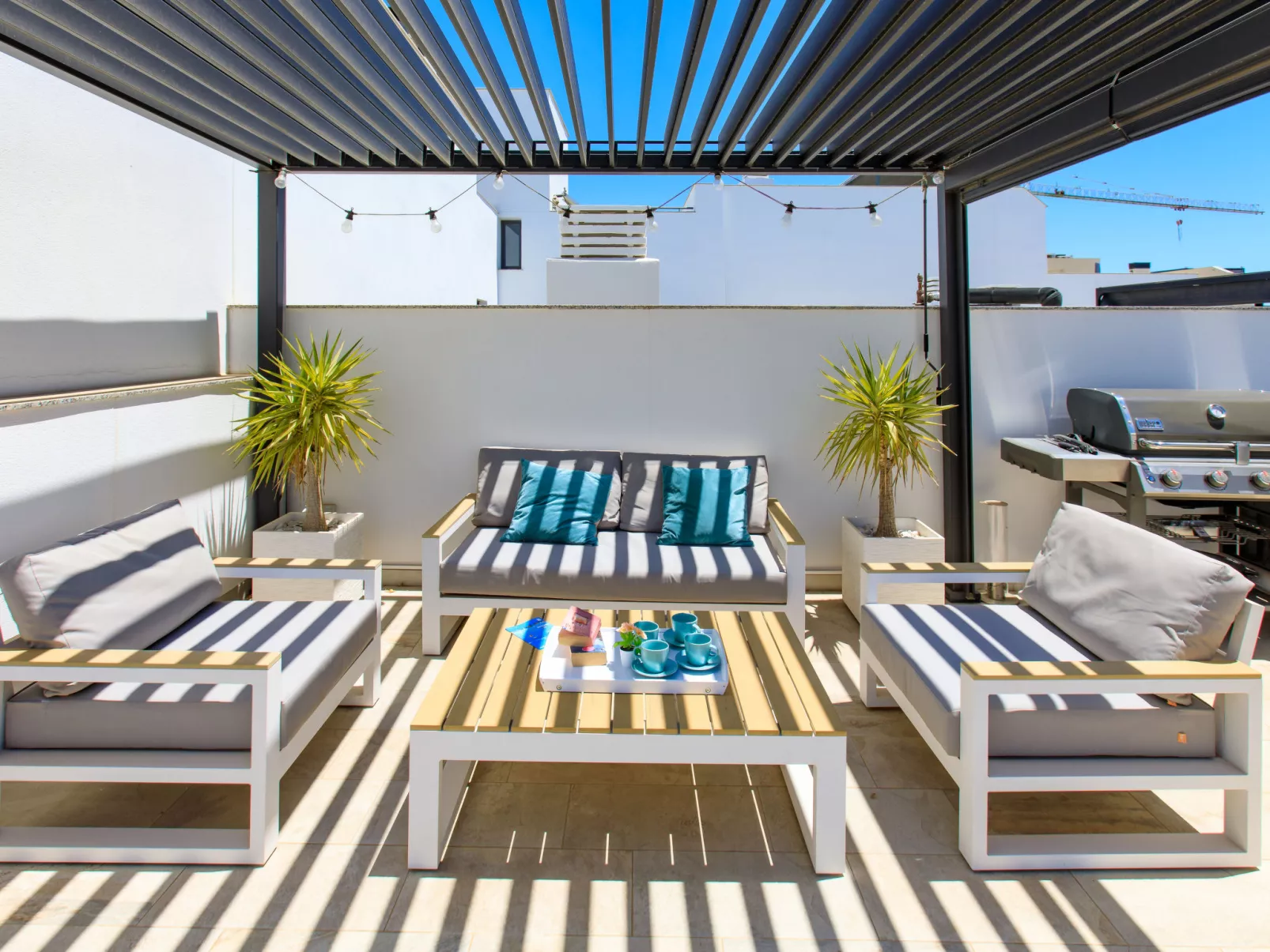 Serenebay Apartment SeaView/Roof Terrace-Drinnen
