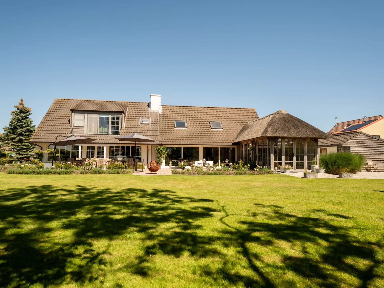 Villa Rosetree with sauna and pool table