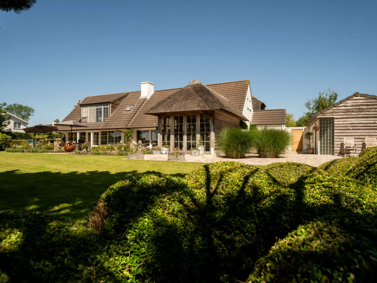 Villa Rosetree with sauna and pool table-Outside
