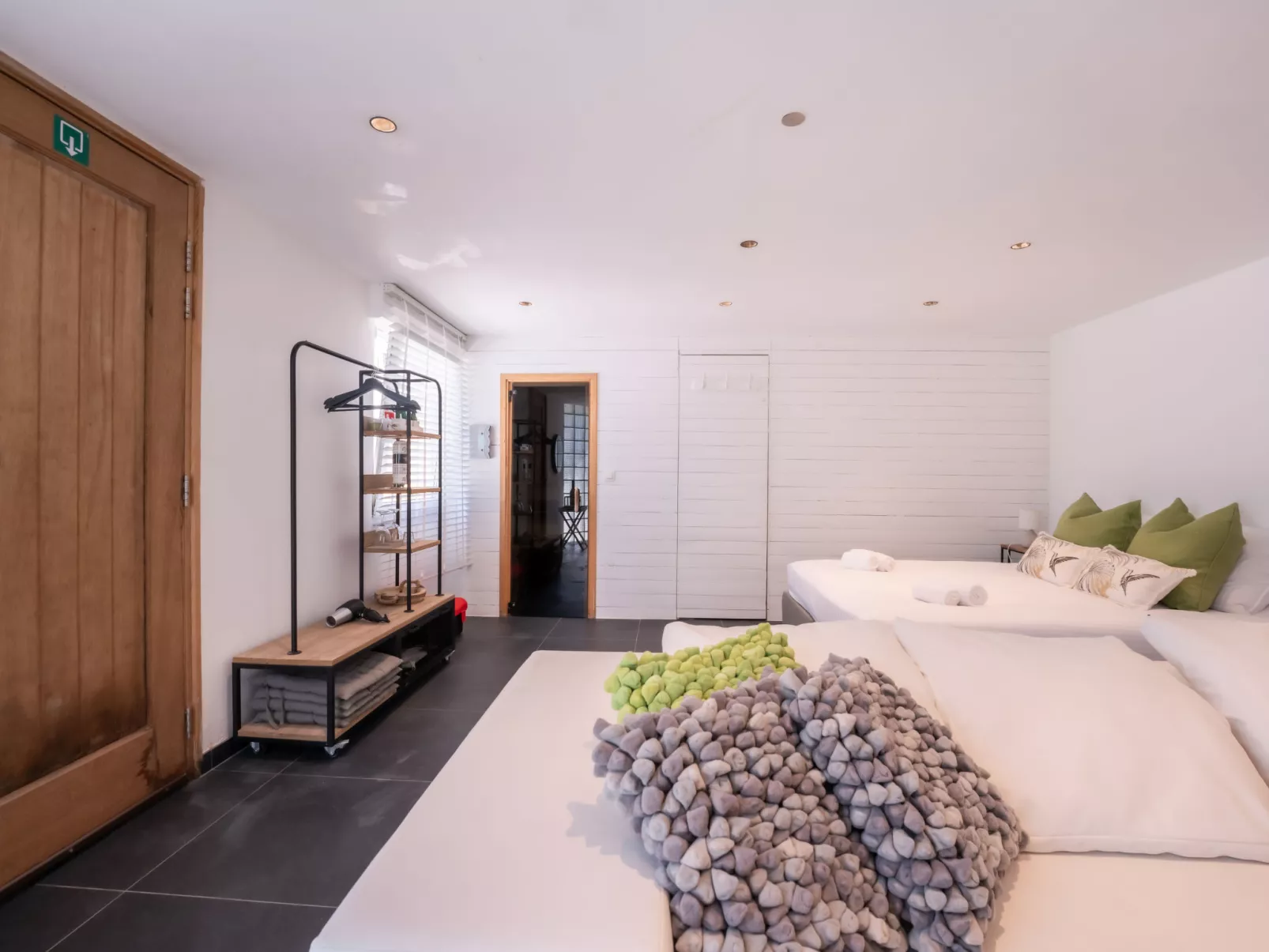 Villa Rosetree with sauna and pool table-Inside