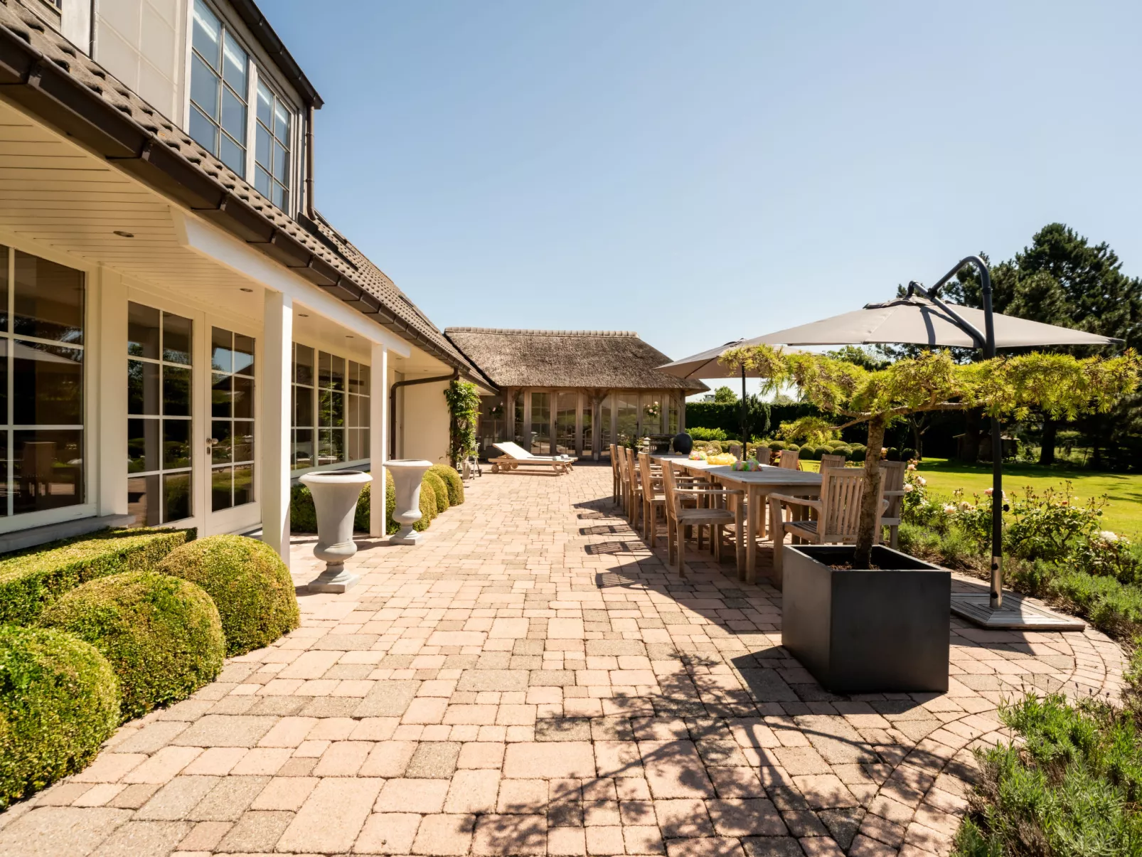 Villa Rosetree with sauna and pool table-Outside