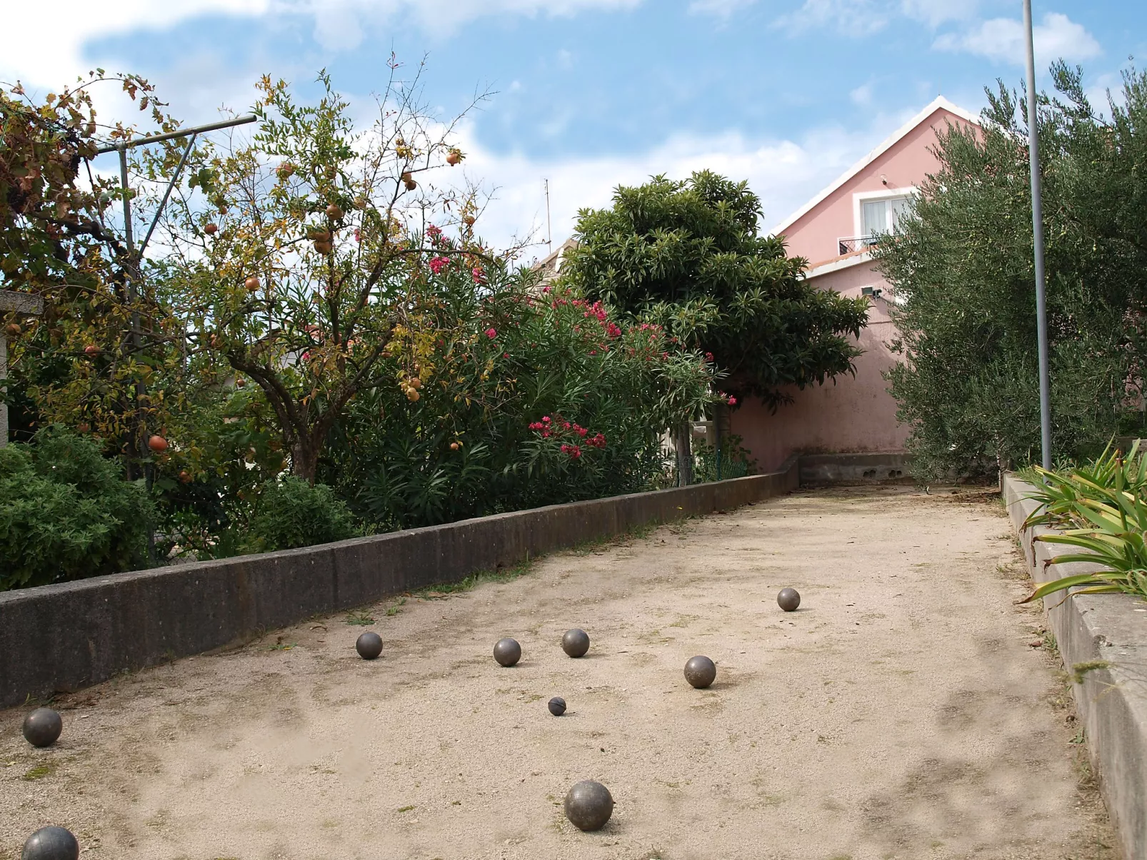 Balota - Moreška-Outside