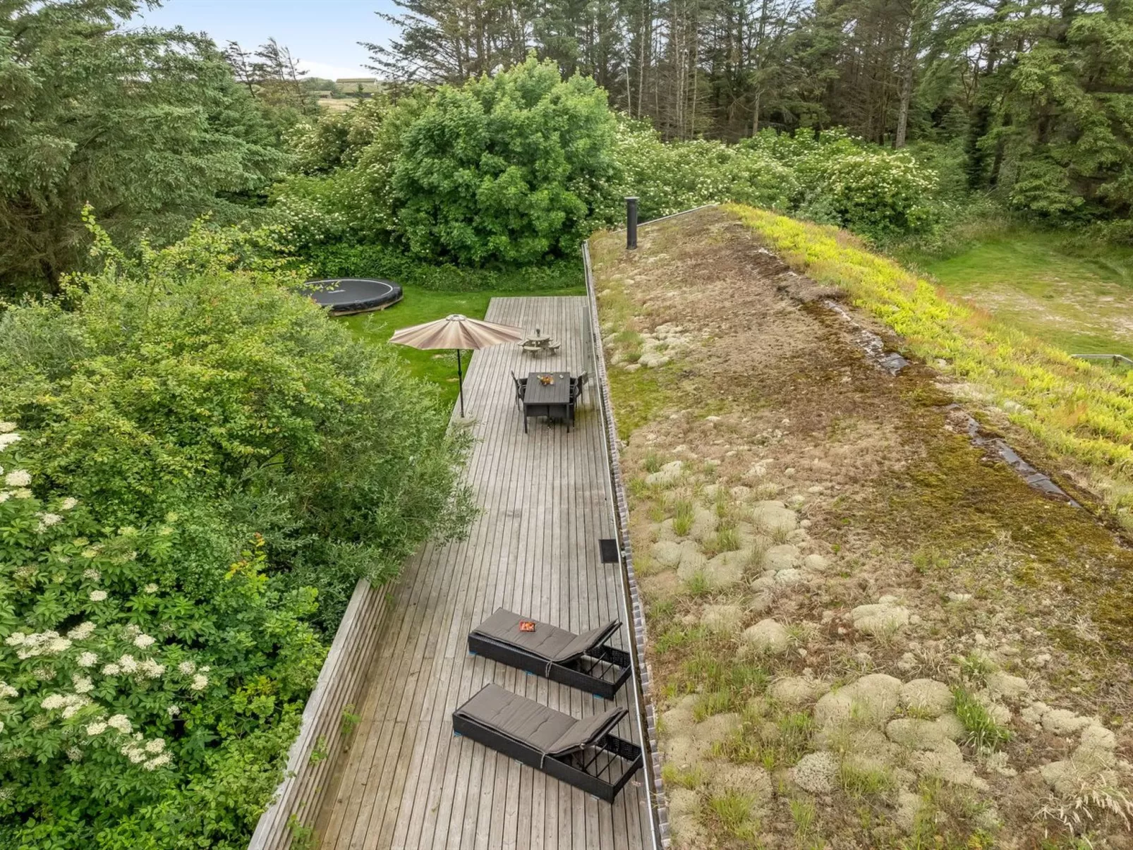 "Yngve" - 1.2km from the sea-Outside