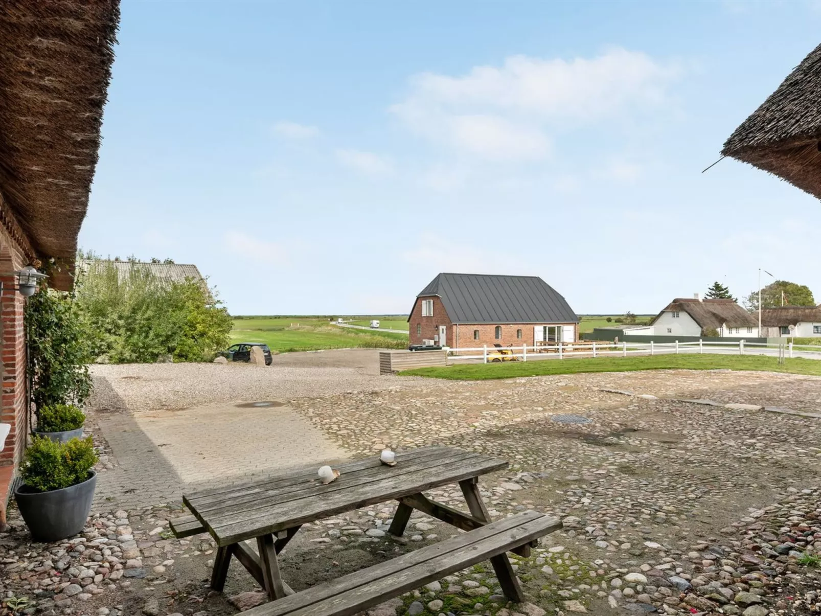 "Tilla" - 600m from the sea-Outside