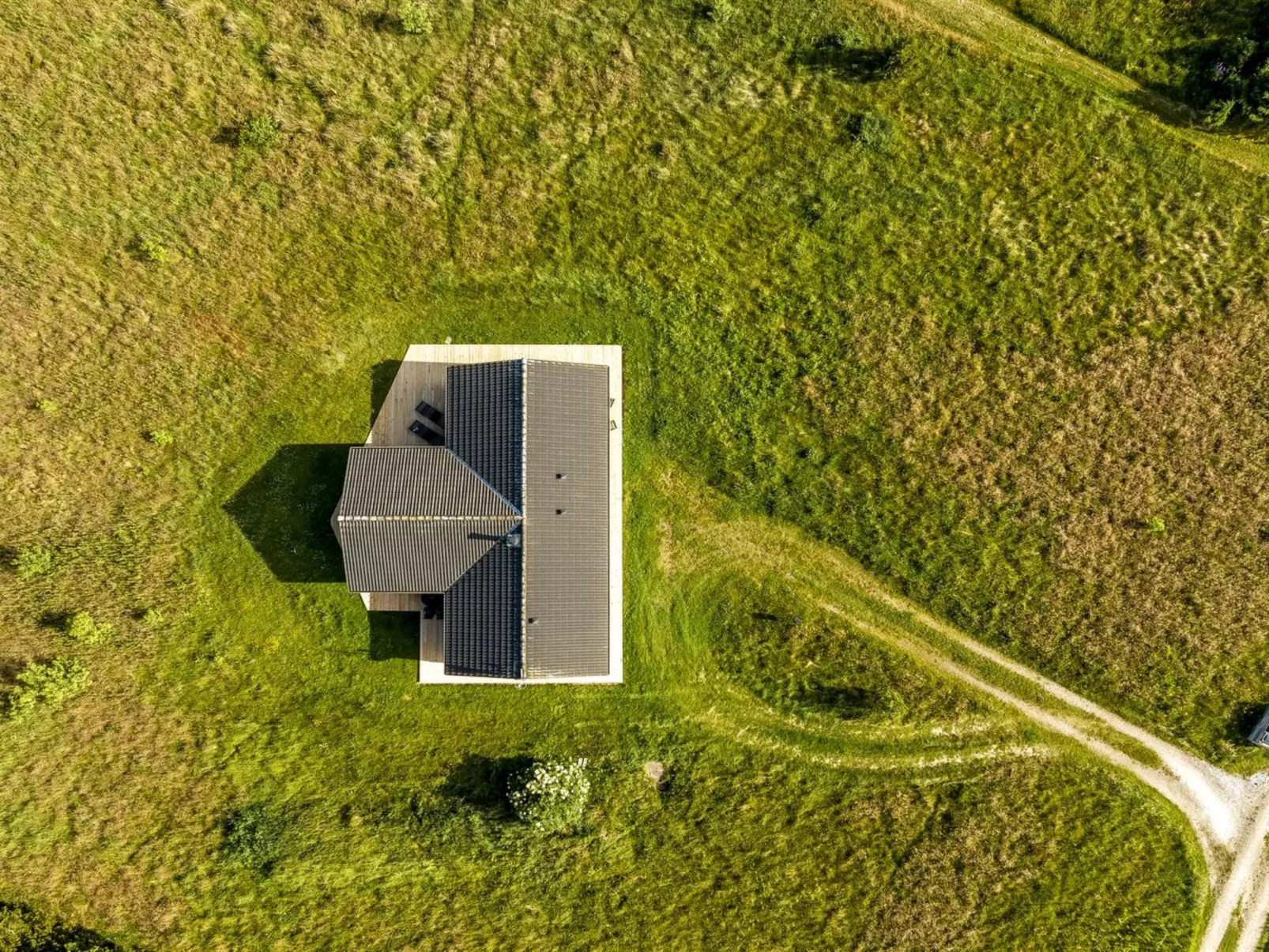 "Sulki" - 3.5km from the sea-Outside
